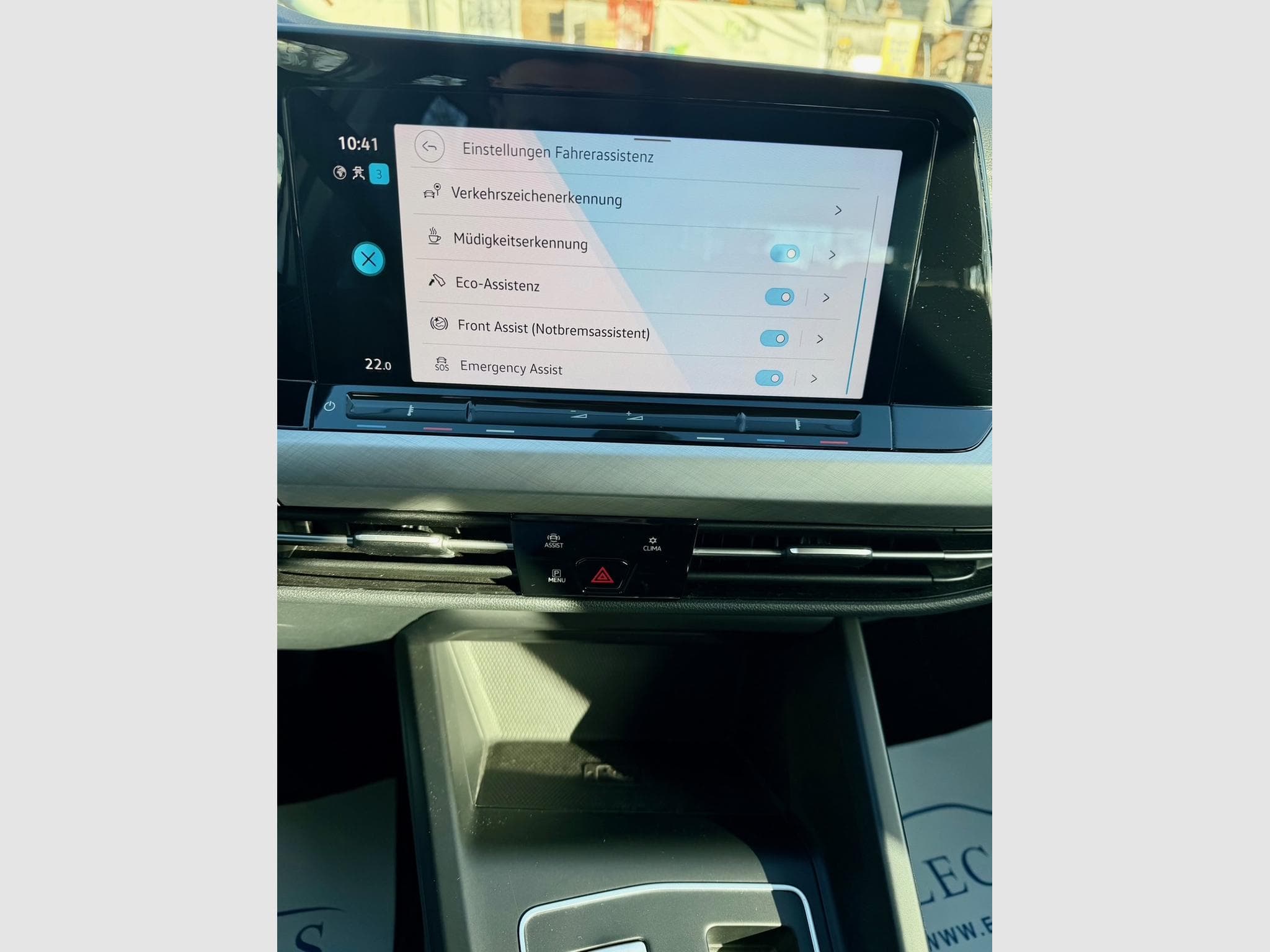 VW Golf VIII 1.0 TSI 110 DSG7 Life NAVI/CAM/ACC (2022) - Photo 15