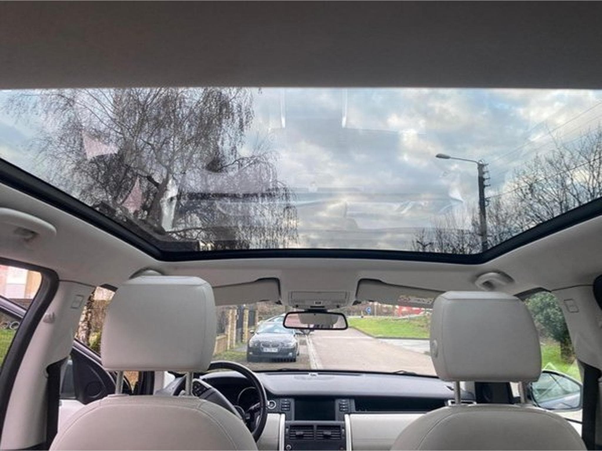 Land-Rover Discovery Sport 180 CH - HSE Luxury - Full options (2017) - Foto 3