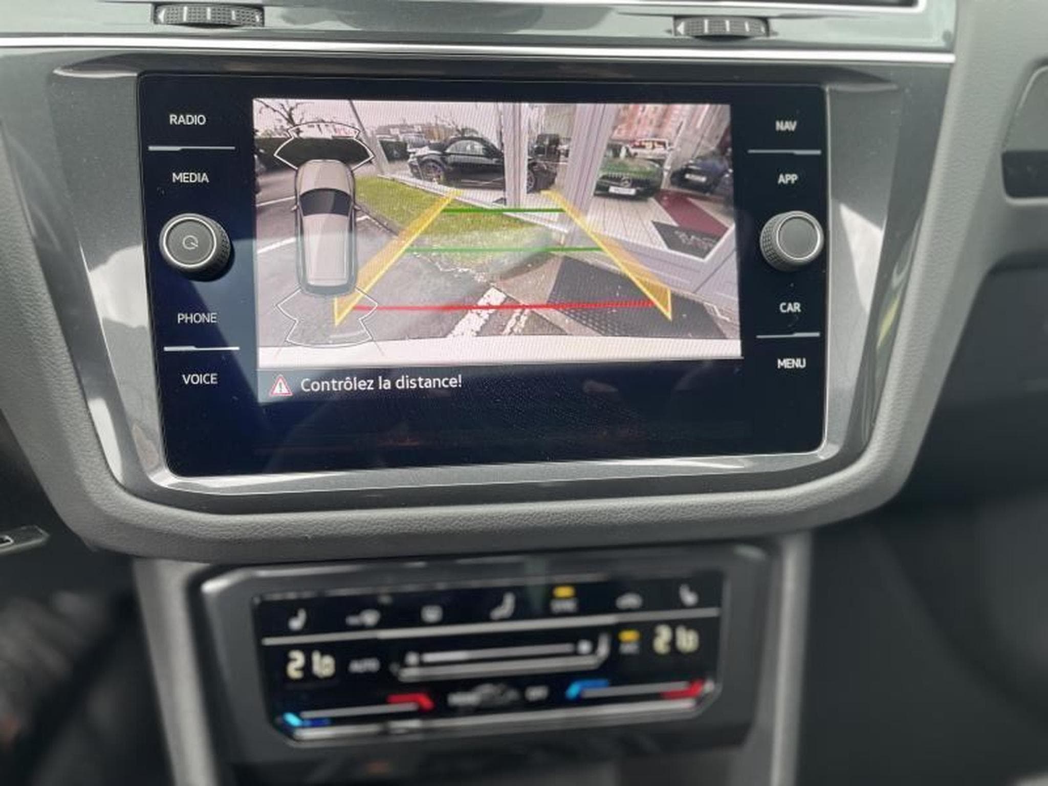 VW Tiguan Elegance 2.0 Tdi 150 DSG Toit Ouvrant (2023) - Photo 10