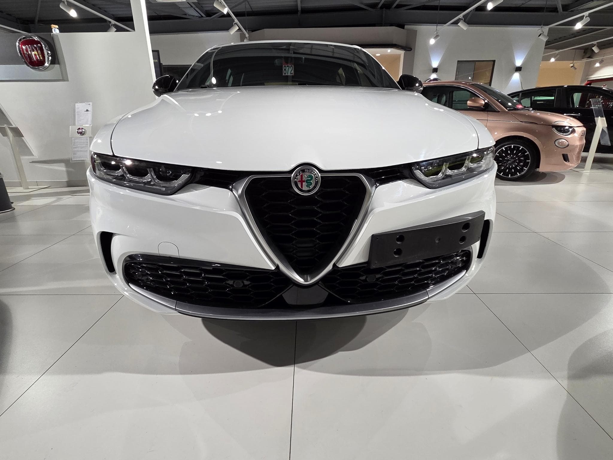 Alfa-Romeo Tonale TI 1.5 HYBRID DCT 160 CV (2025) - Photo 2