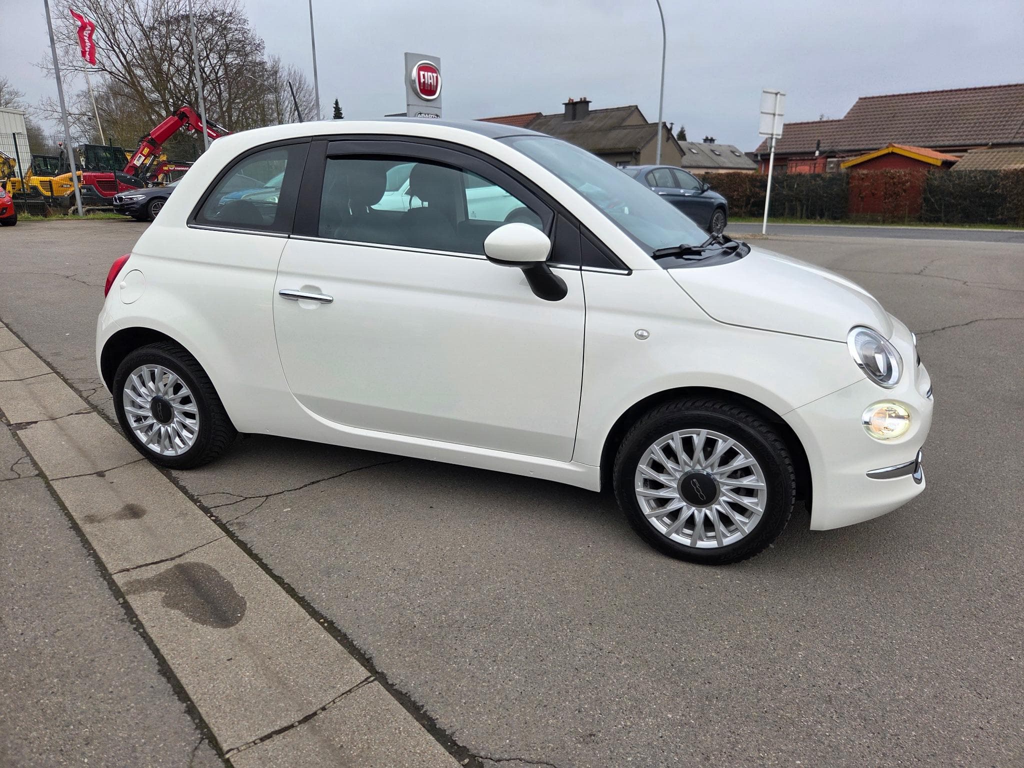 Fiat 500 1.0 HYBRID 70 DOLCEVITA (2024) - Photo 2