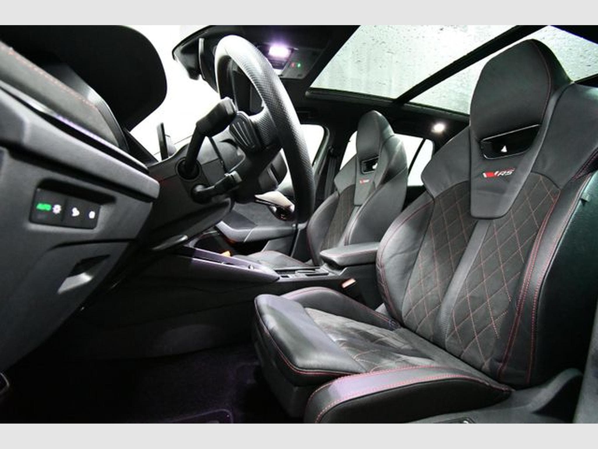 Skoda Octavia Octavia Combi 2.0 TSI DSG RS - Std.H., AHK, Kame (2025) - Photo 7