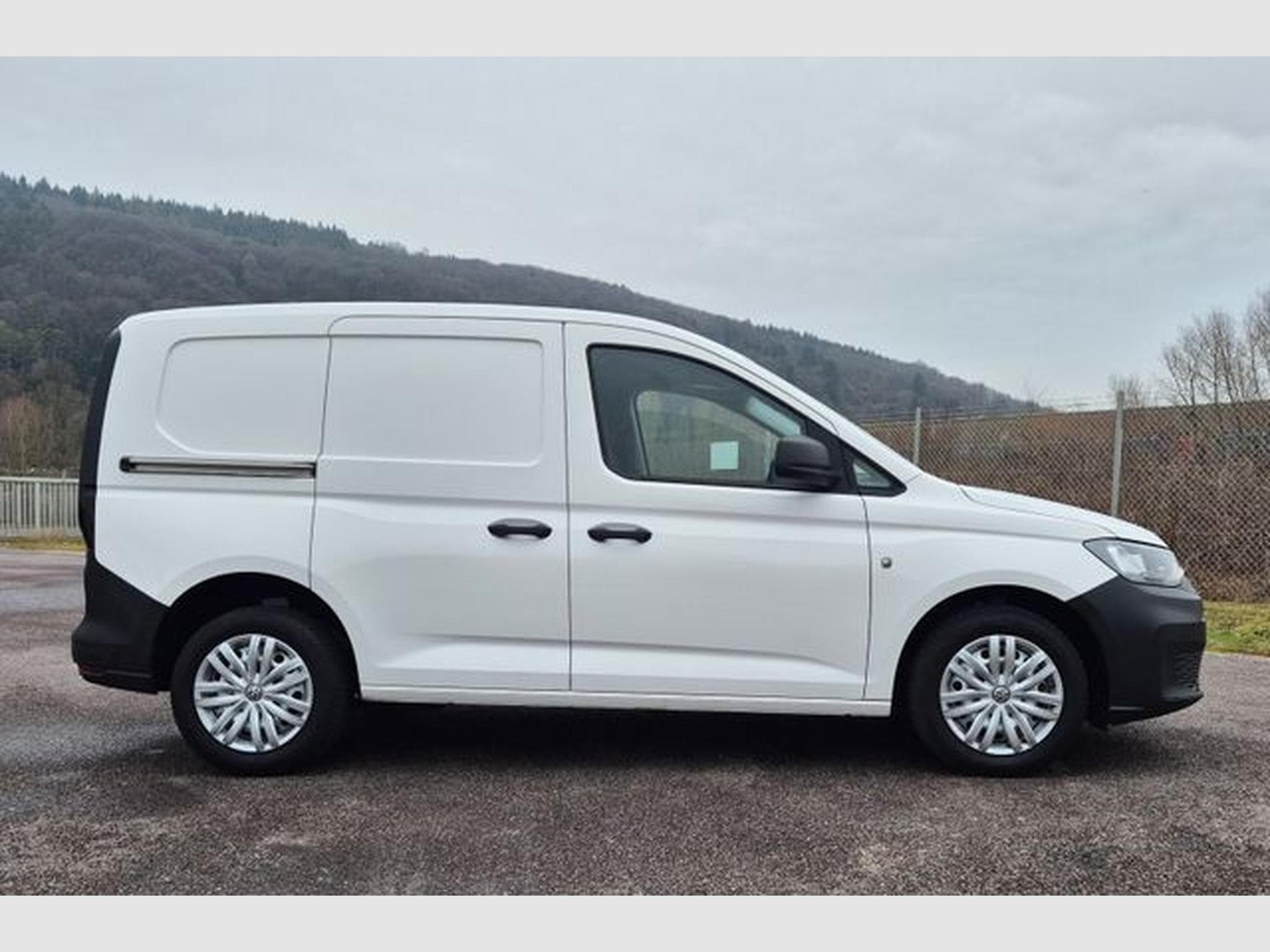 VW Caddy 2.0 TDI Cargo Basis, Carplay, AHK, Klima. (2021) - Photo 6