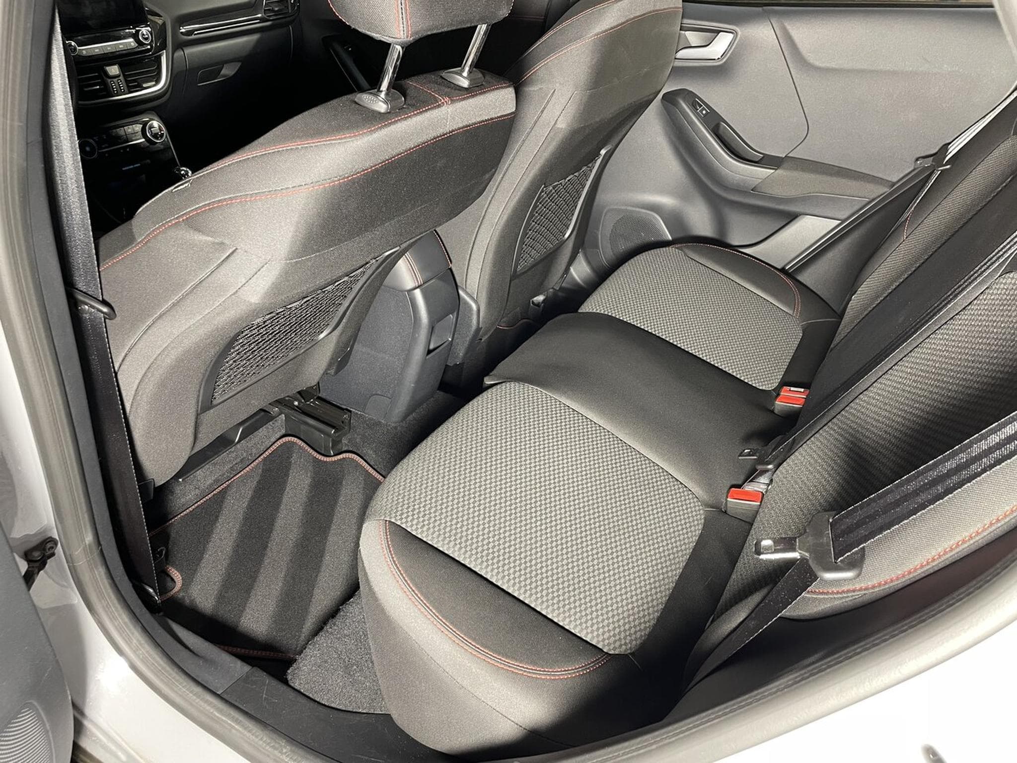 Ford Puma 1.0 ECOBOOST HYBRID MHEV 155 CV ST-LINE GPS (2020) - Foto 13