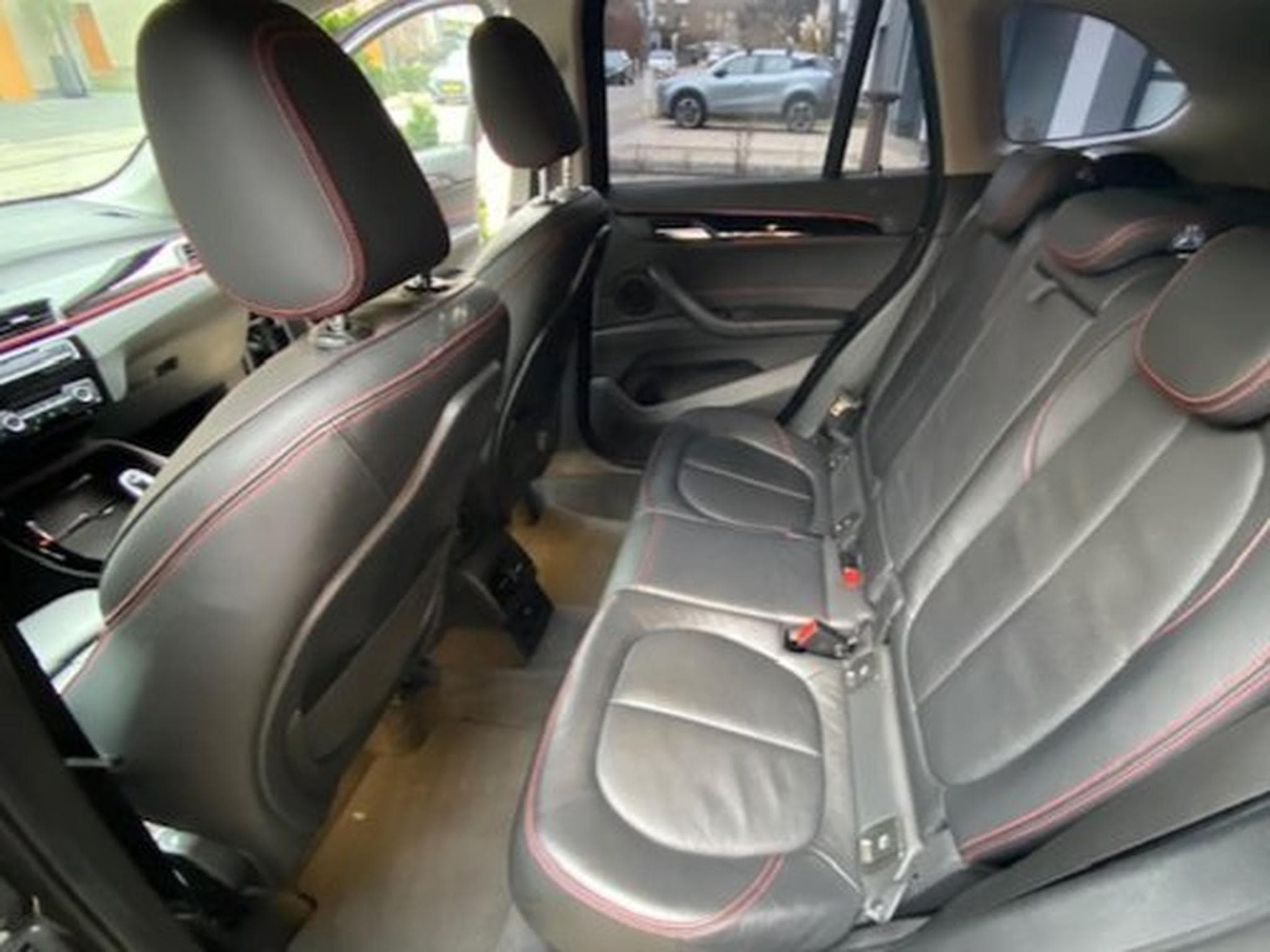 BMW X1 Xdrive 20i (2018) - Foto 5