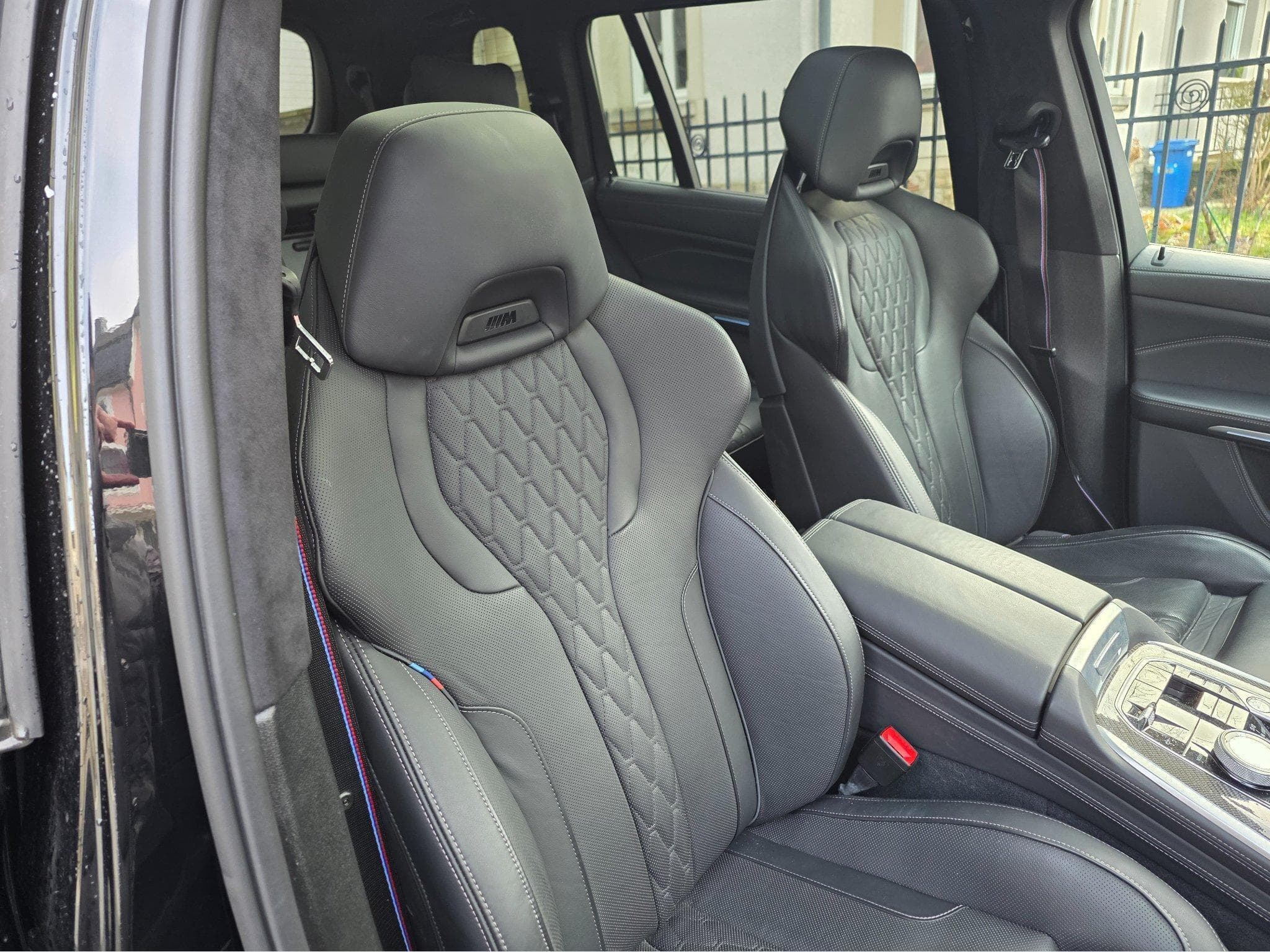 BMW X7 M60i (2023) - Photo 4