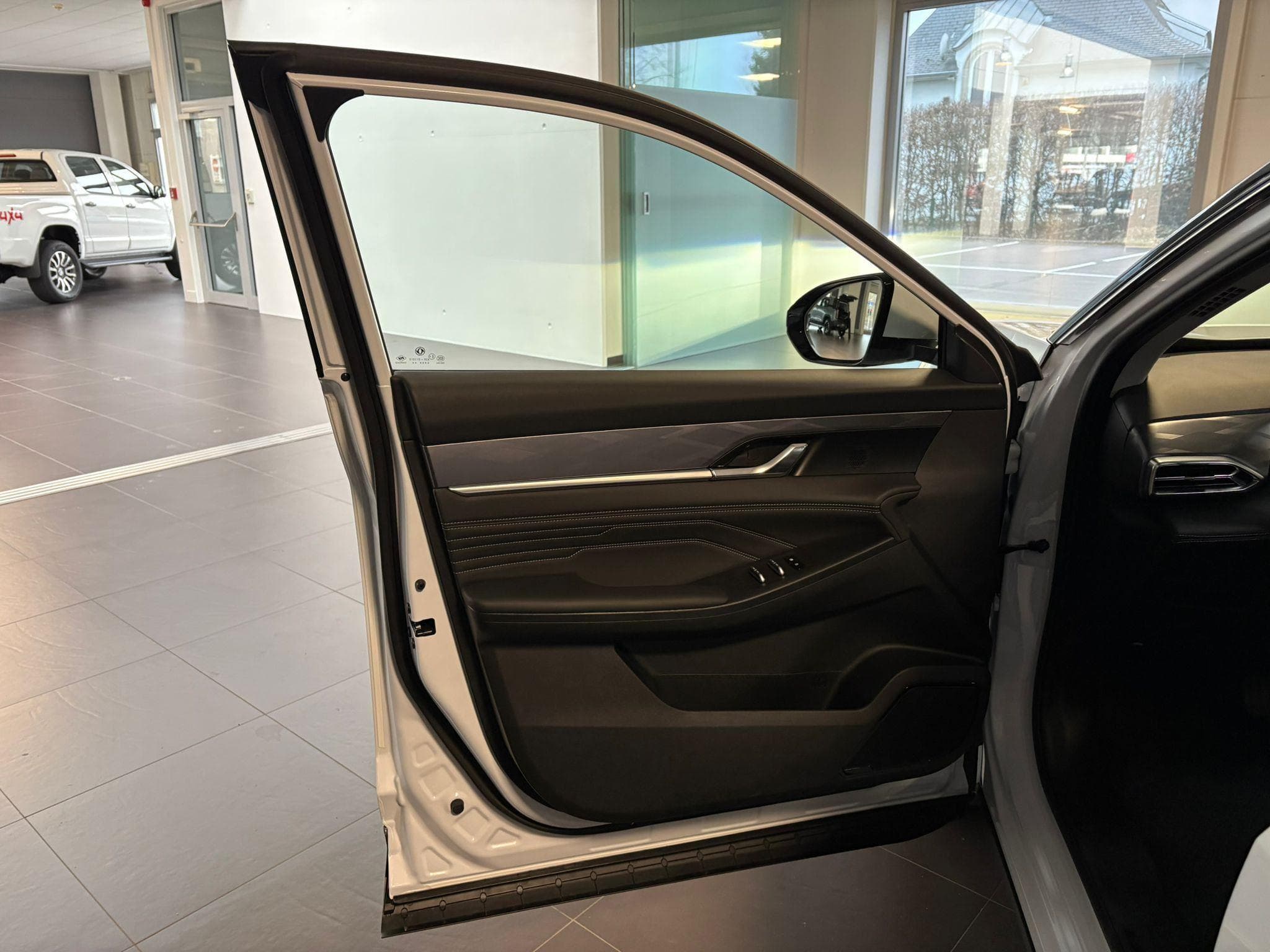 DONGFENG MAGE HEV FULL OPTIONS (2027) - Photo 6