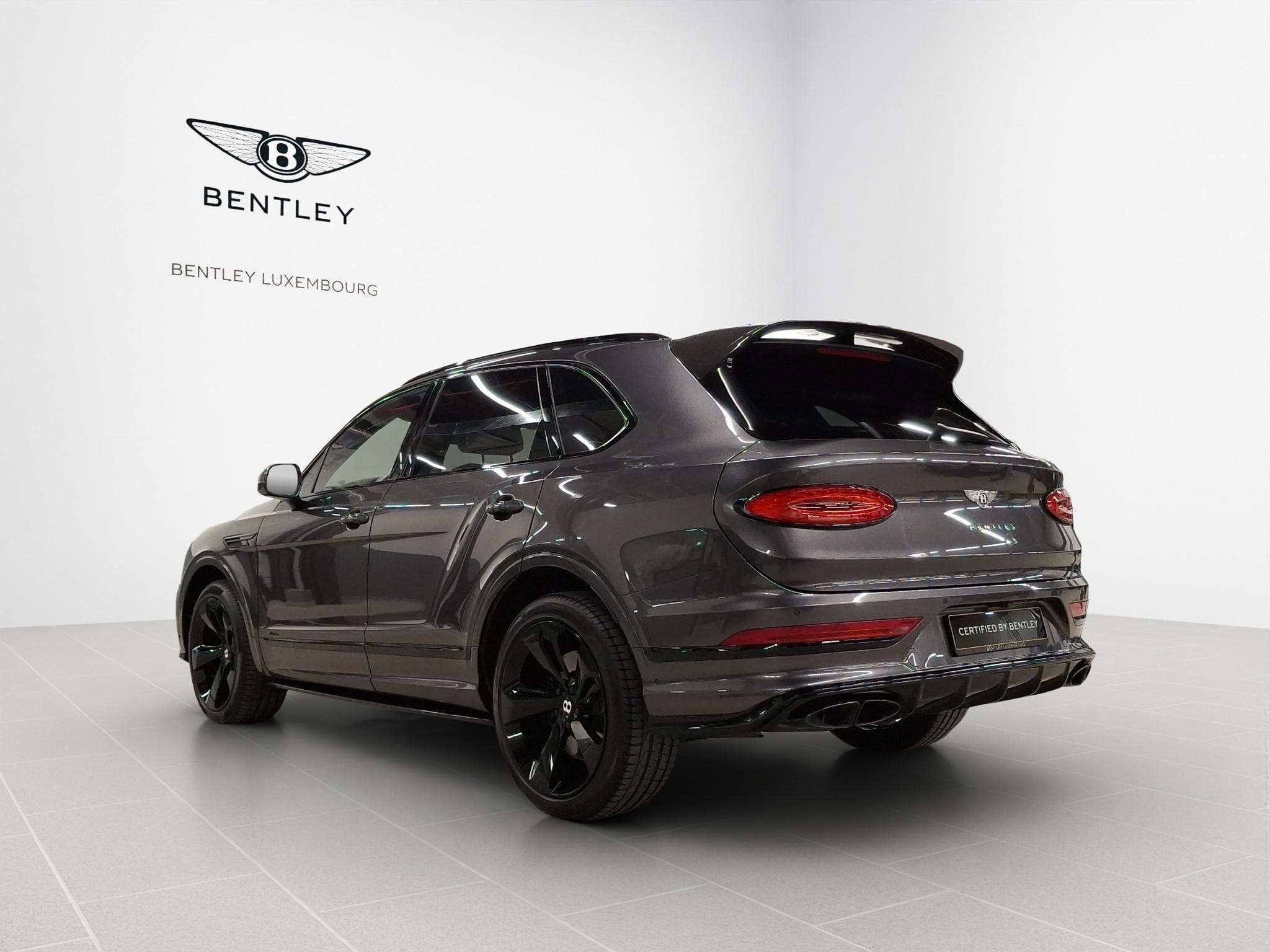 Bentley Bentayga V8 Azure (2023) - Foto 3