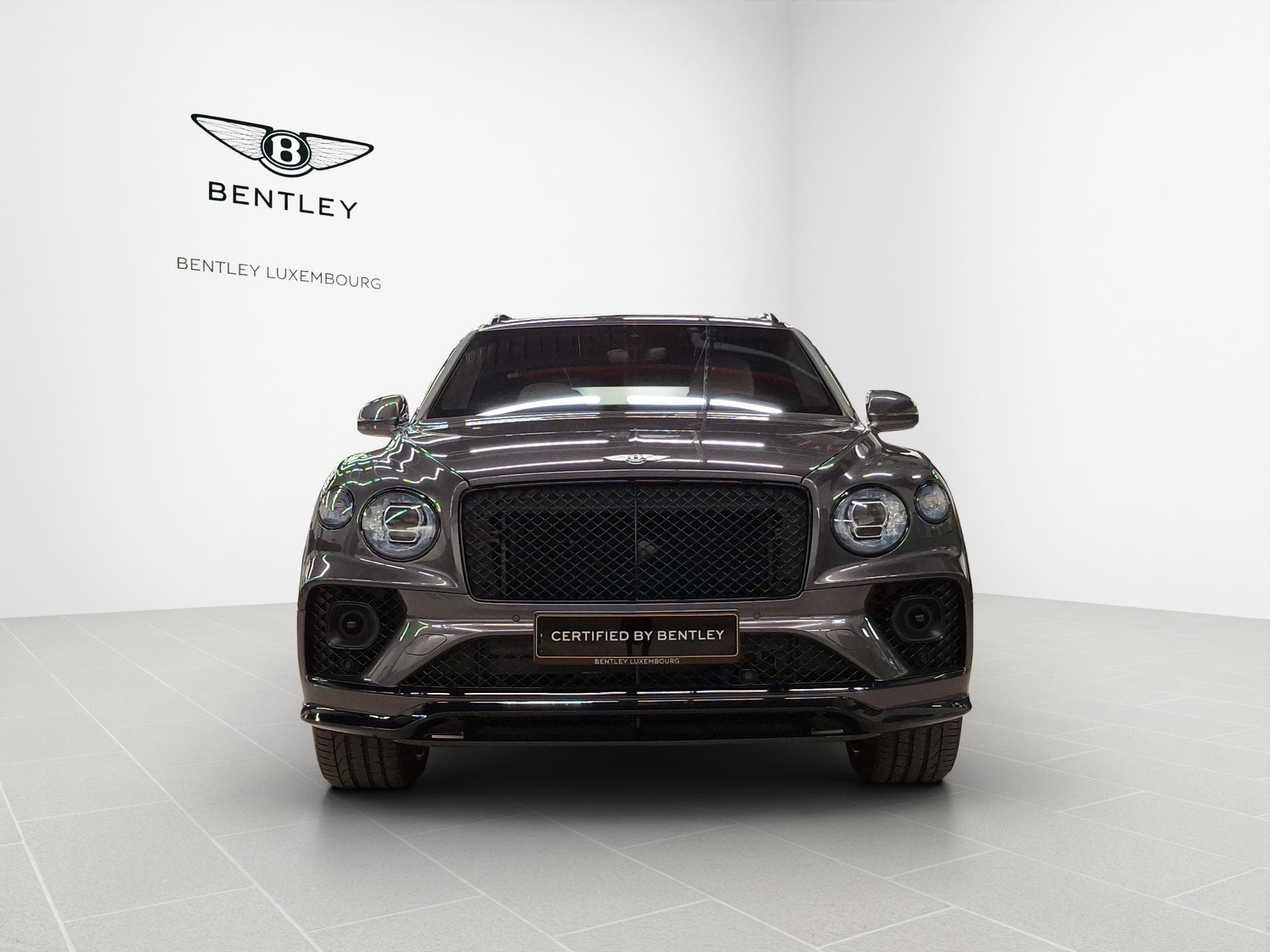 Bentley Bentayga V8 Azure (2023) - Foto 7