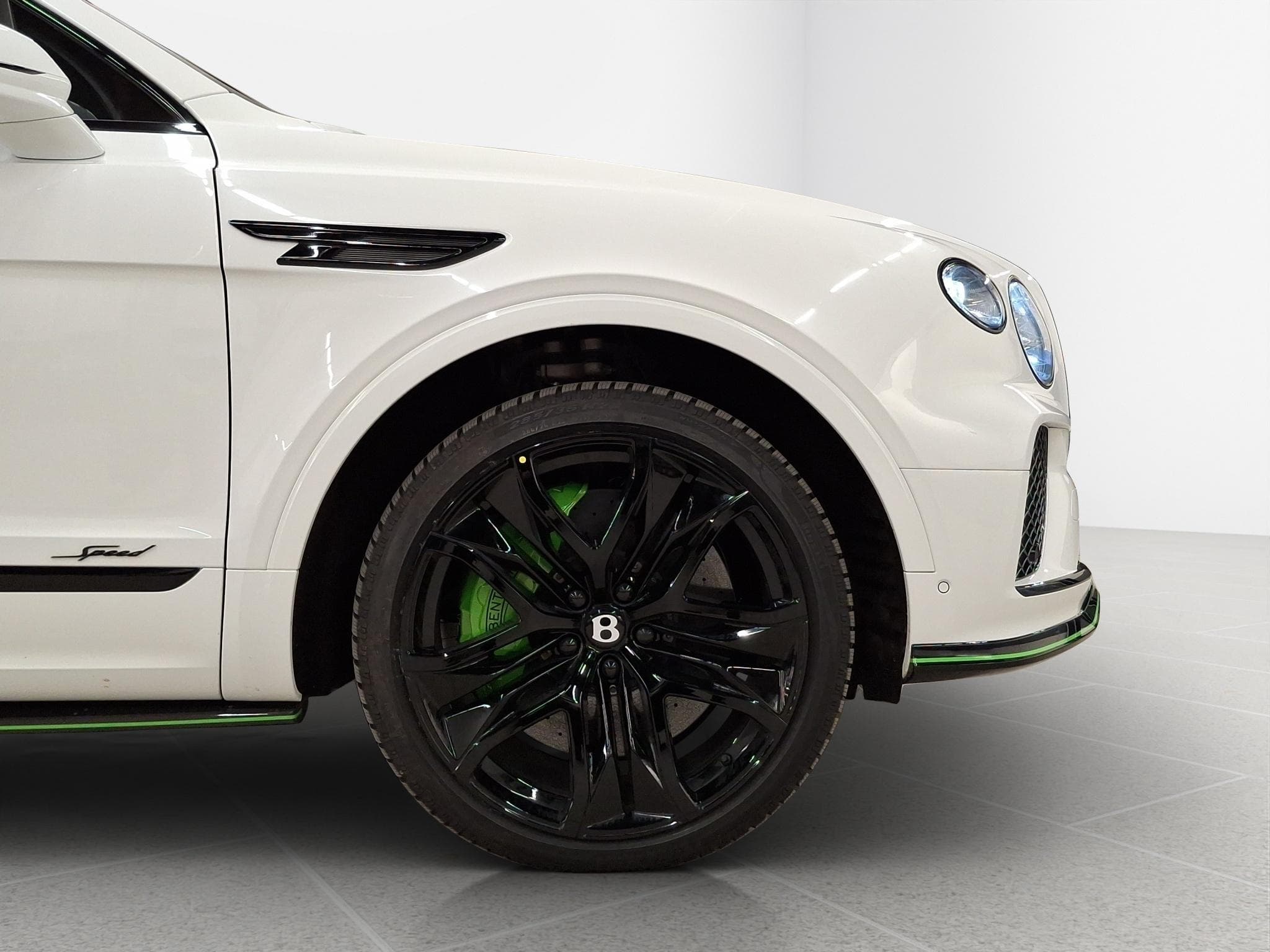 Bentley Bentayga Speed (2025) - Photo 6