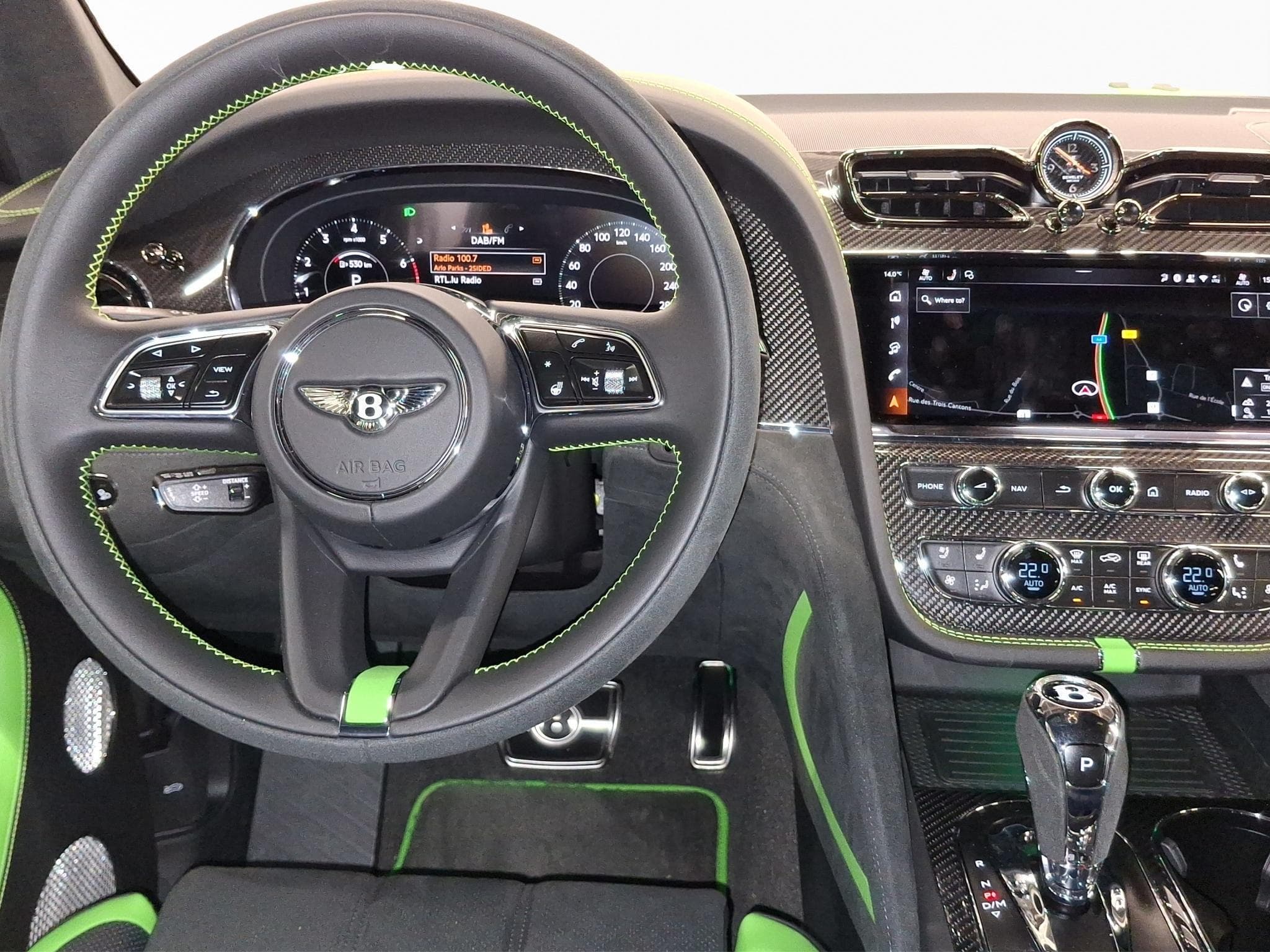 Bentley Bentayga Speed (2025) - Photo 4