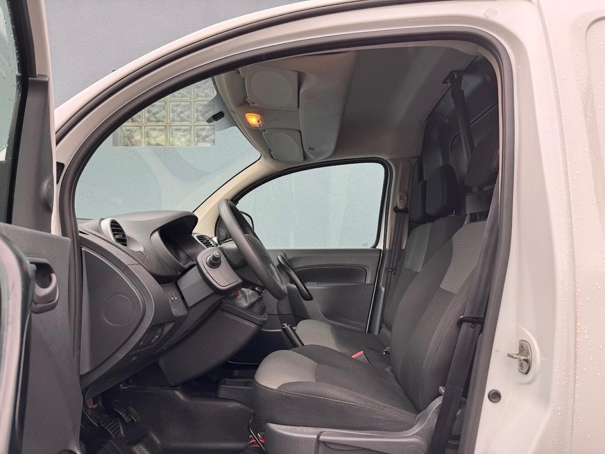 Renault Kangoo MAXI 3 PLACES 1 ERE MAIN DCI 95CV R LINK CARNET (2020) - Photo 11