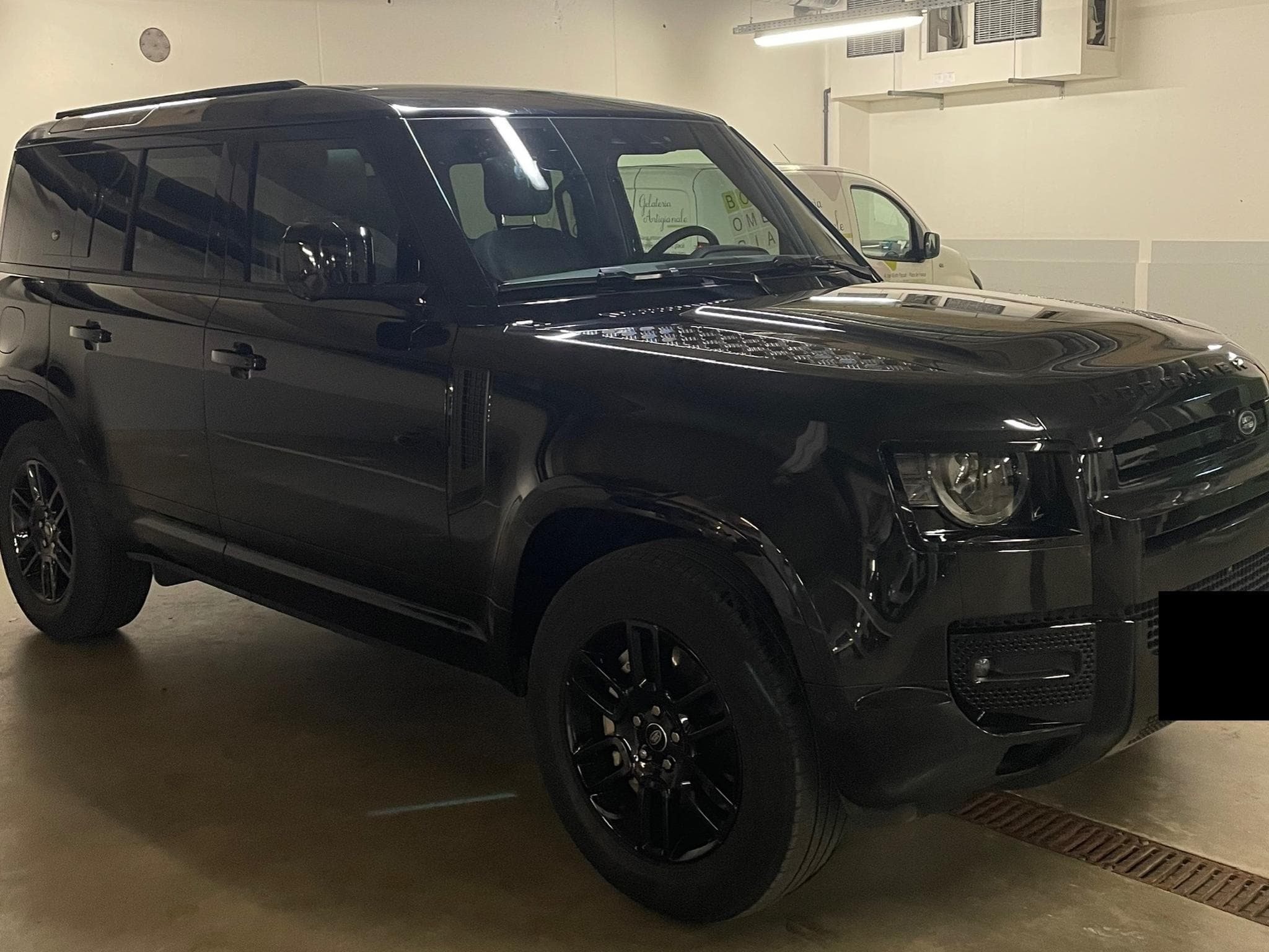 Land-Rover Defender Defender 110, D300 HSE X-Dynamic (2024) - Foto 9