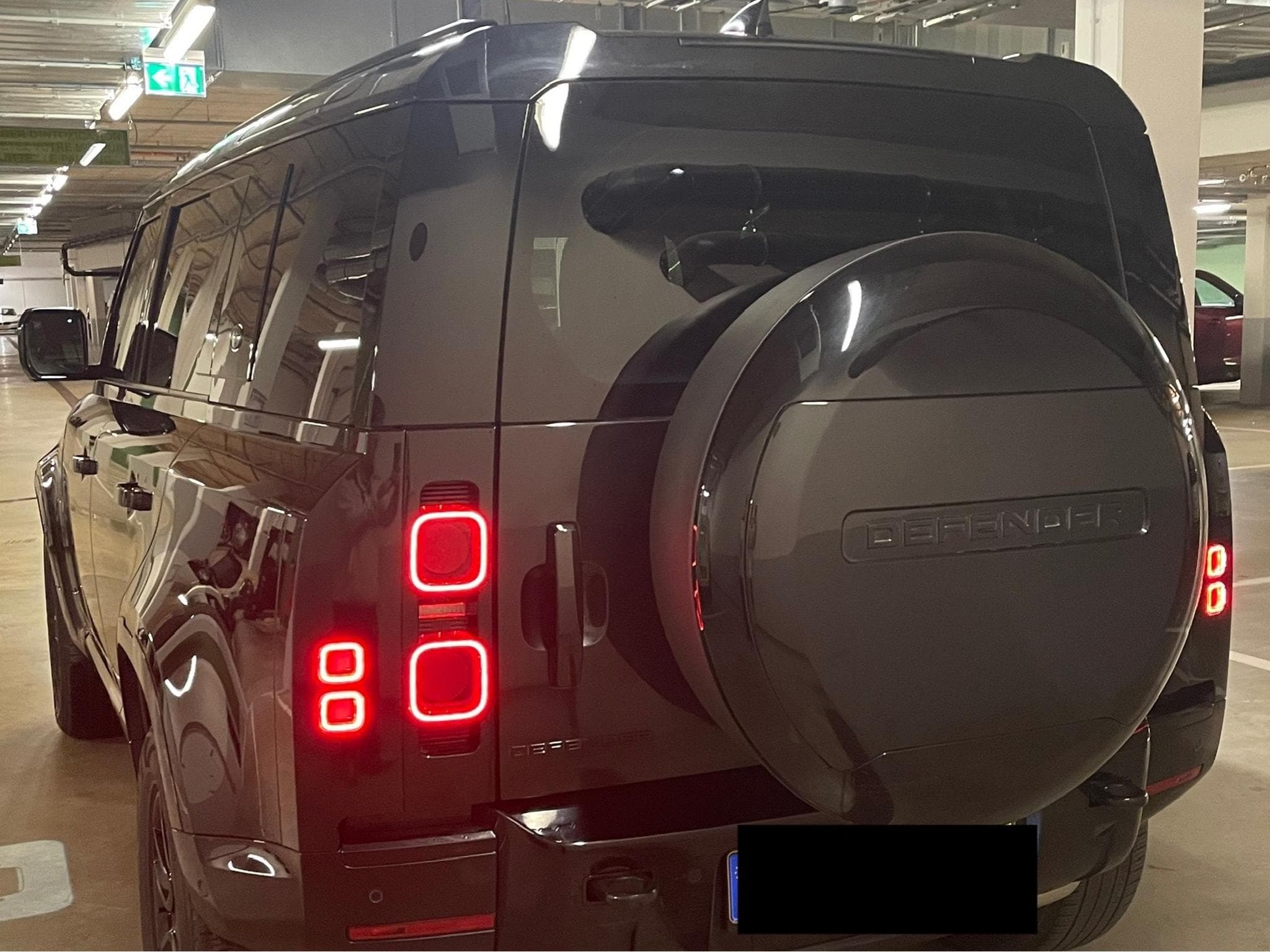 Land-Rover Defender Defender 110, D300 HSE X-Dynamic (2024) - Foto 11