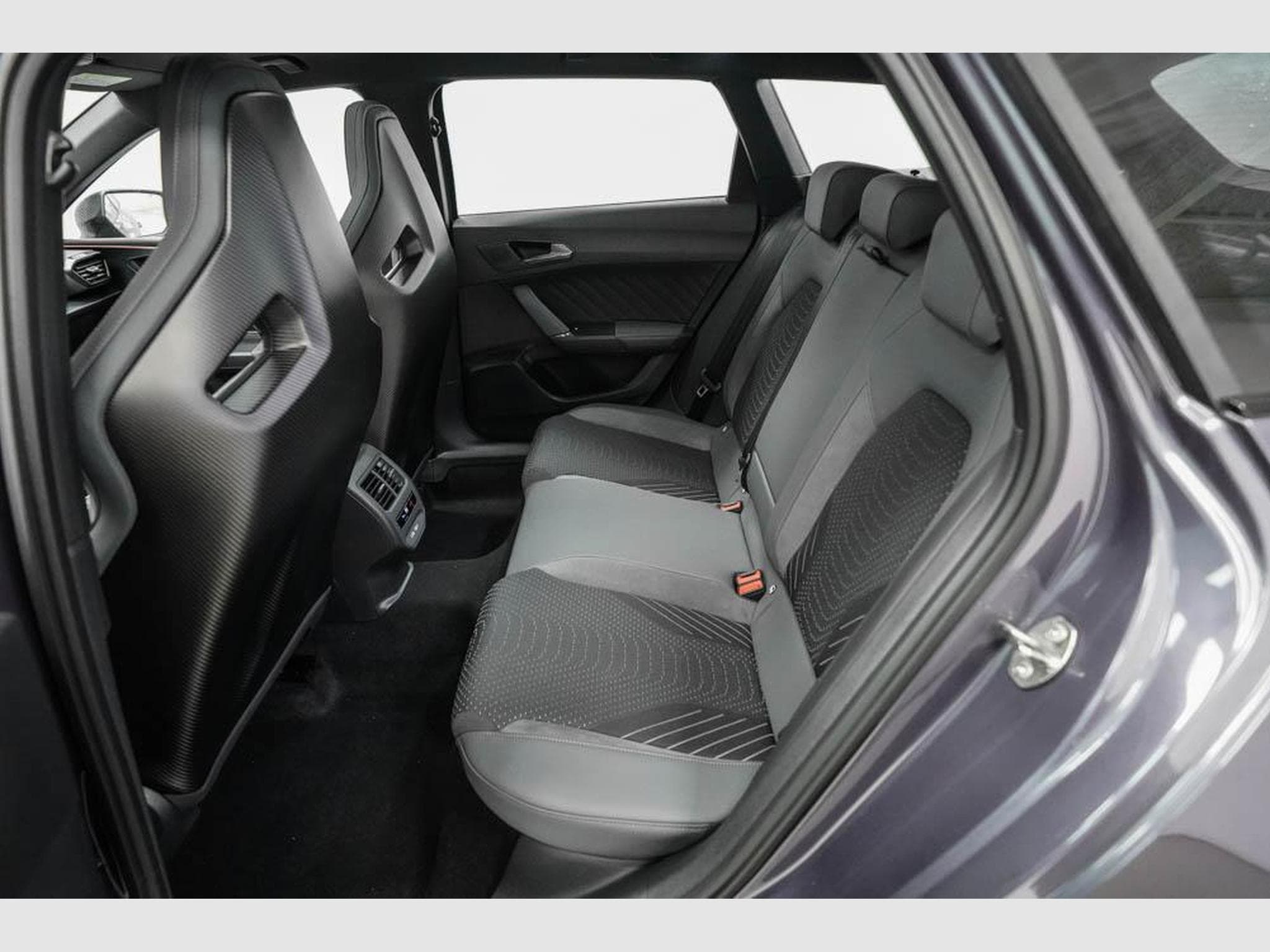 Cupra Leon ST 2,0 TSI (2025) - Foto 16