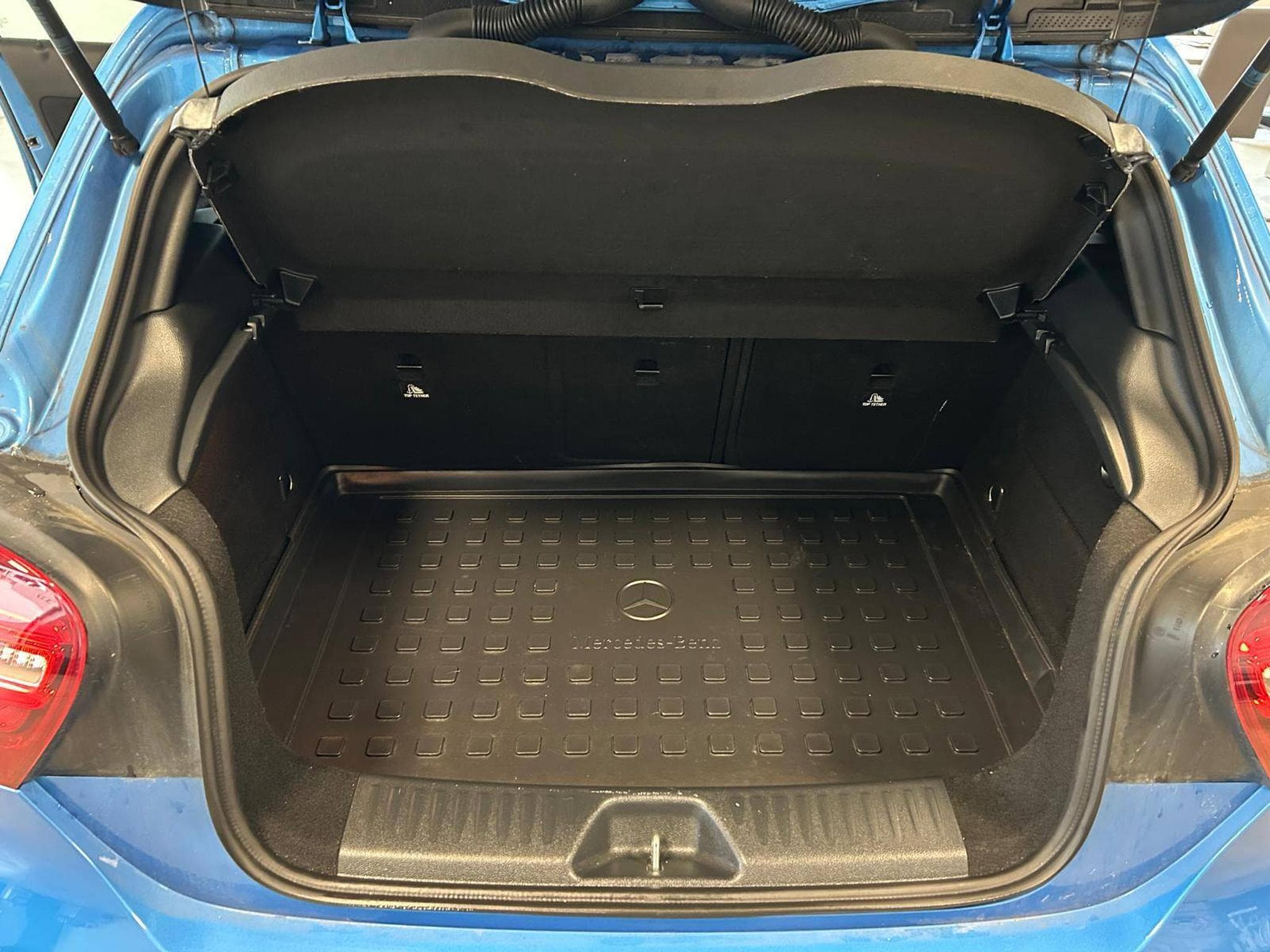 Mercedes A 200 d AMG-Line (2016) - Photo 13