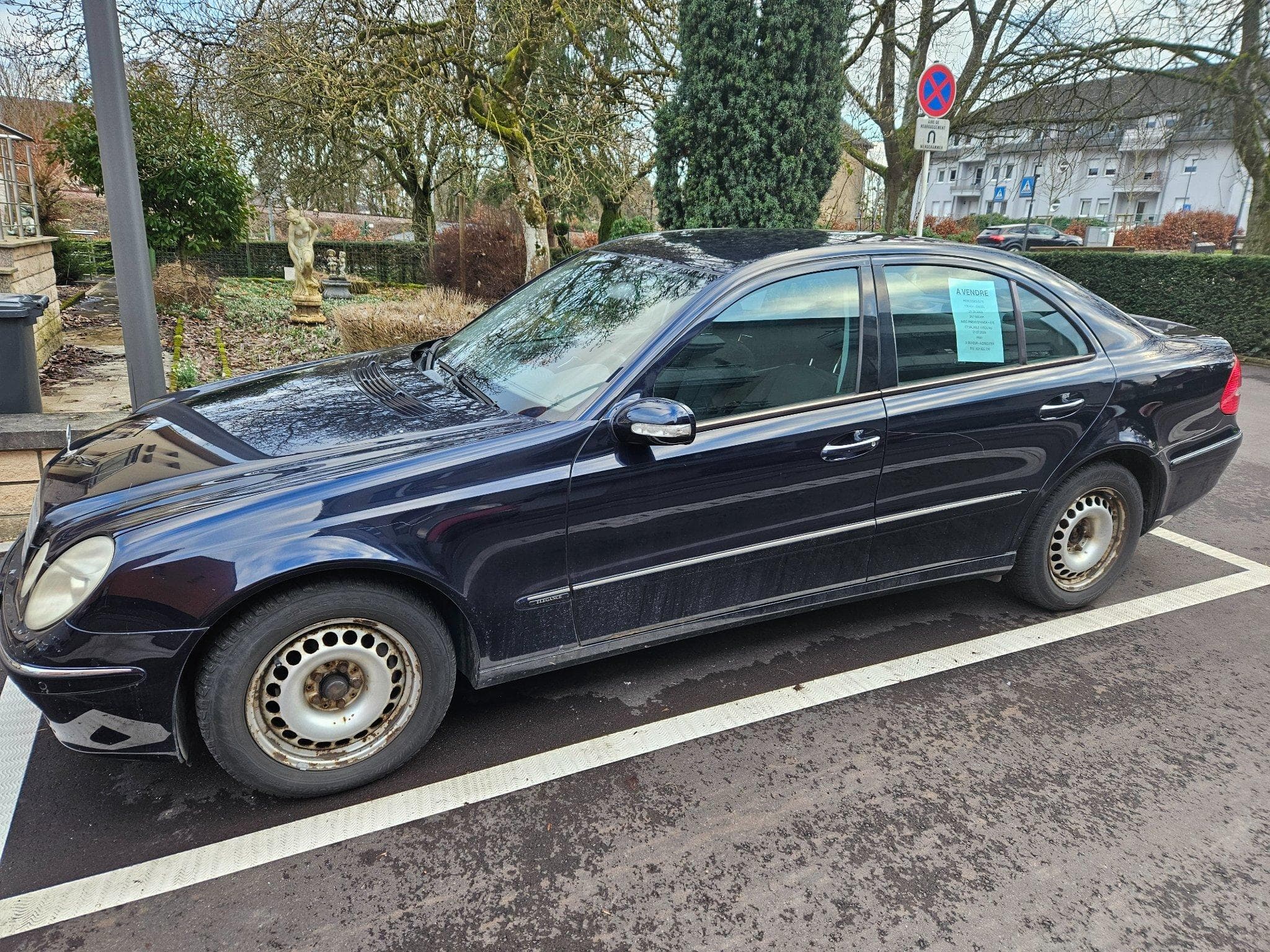Mercedes E 270 (2003) - Photo 2