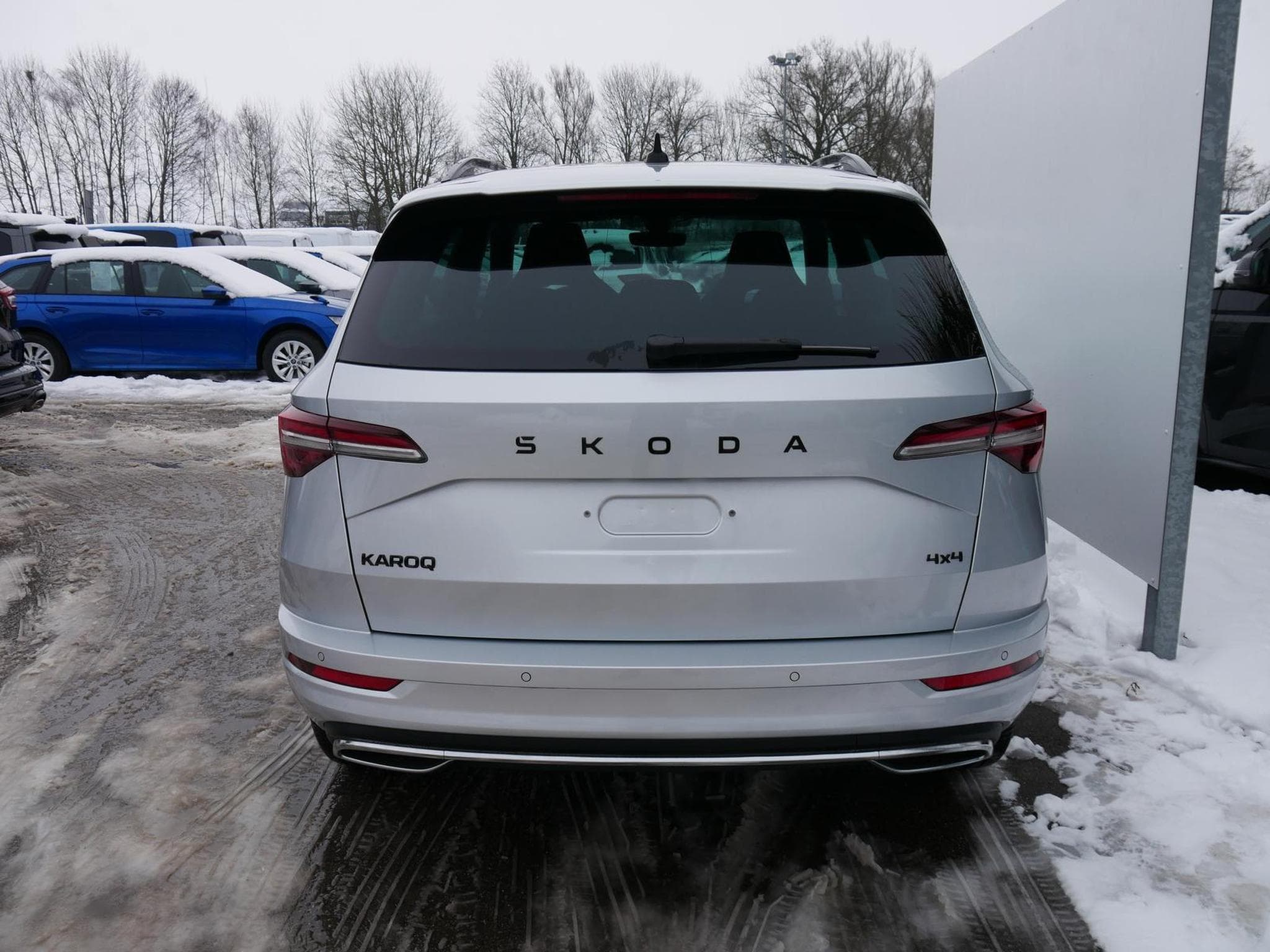 Skoda Karoq Sportline 2.0 TSI 4x4 DSG (2026) - Foto 2