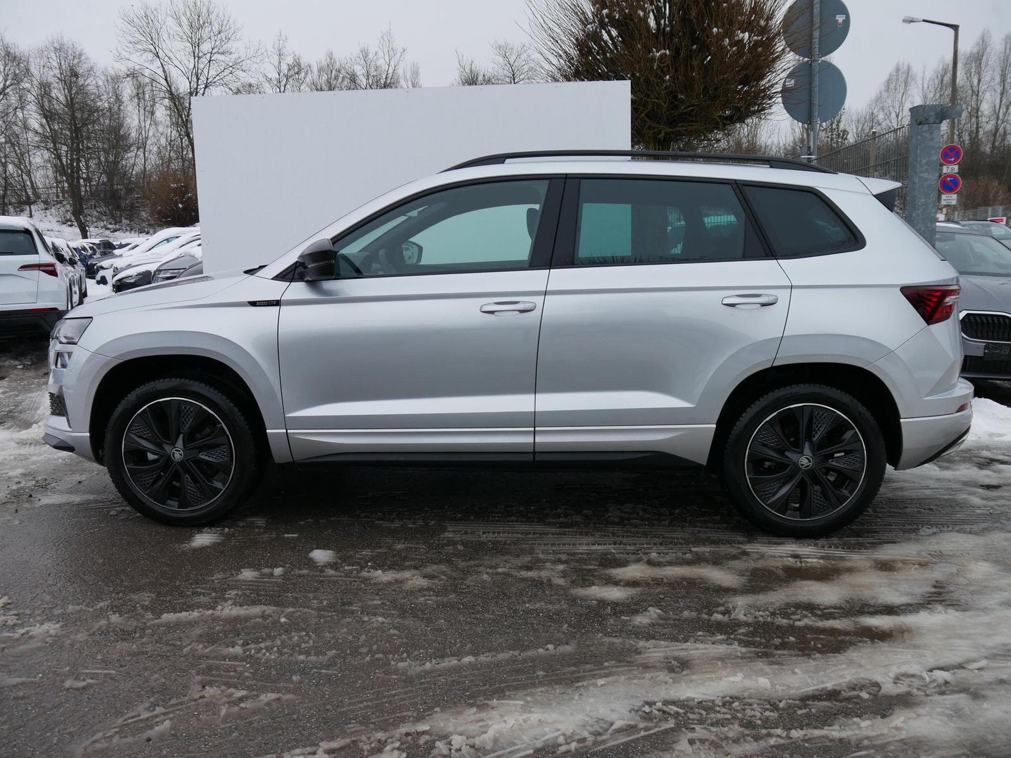 Skoda Karoq Sportline 2.0 TSI 4x4 DSG (2026) - Foto 5