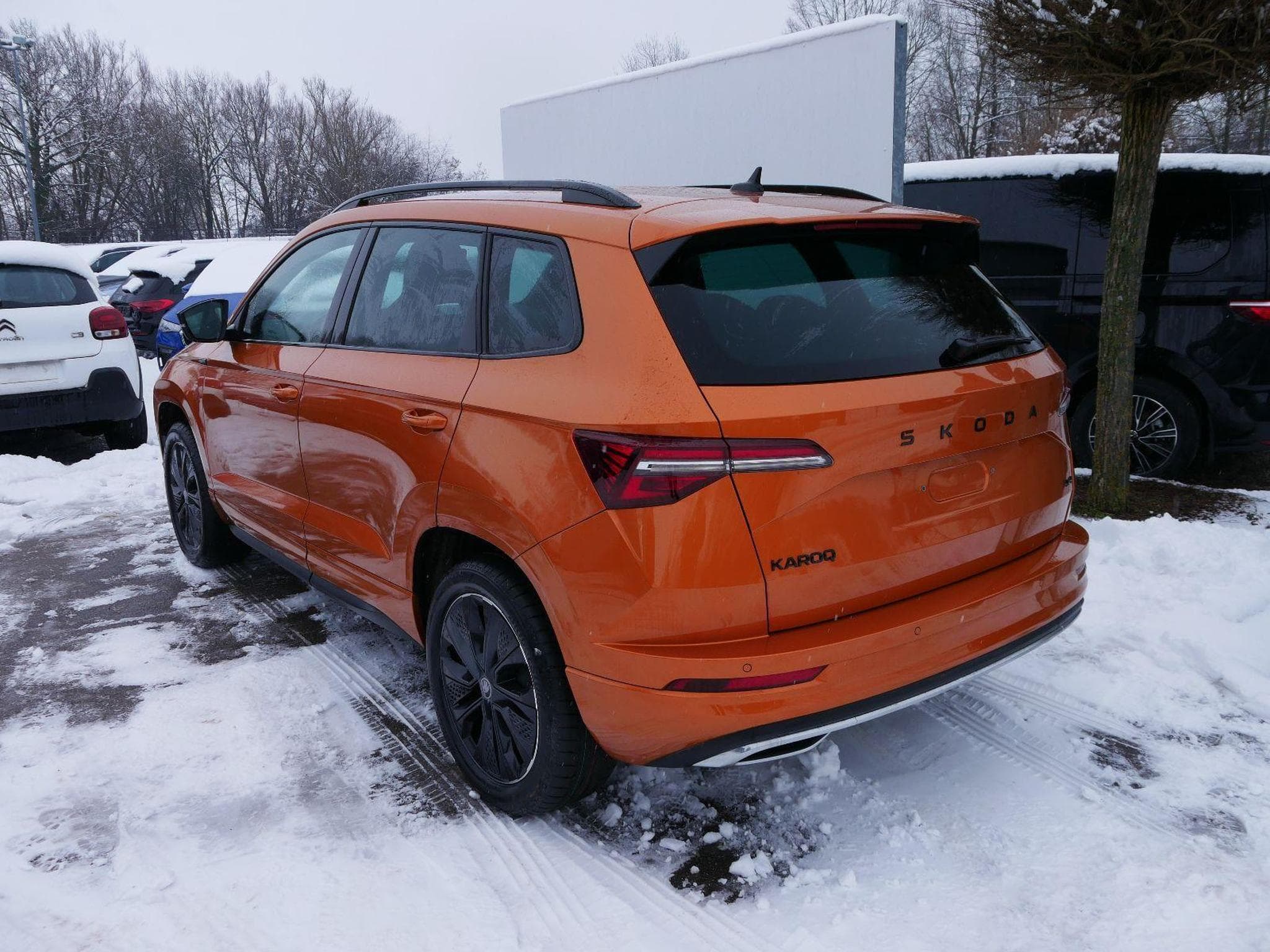 Skoda Karoq Sportline 2.0 TSI 4x4 DSG (2026) - Foto 5