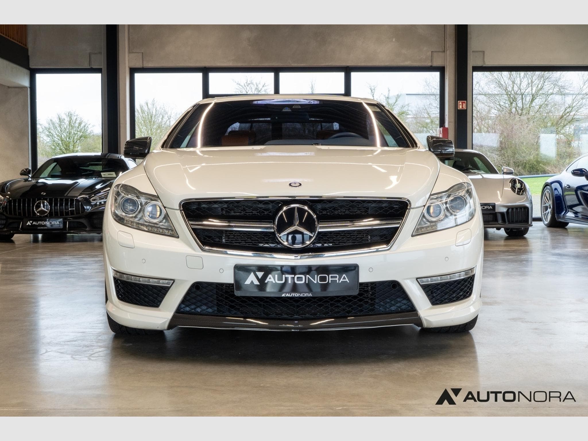 Mercedes CL 63 AMG (2011) - Photo 10