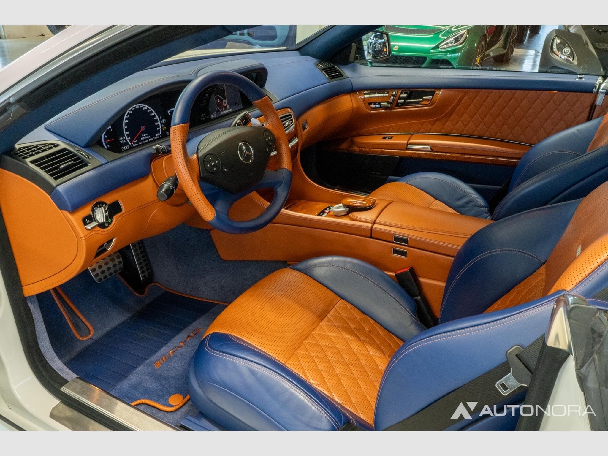 Mercedes CL 63 AMG (2011) - Photo 12