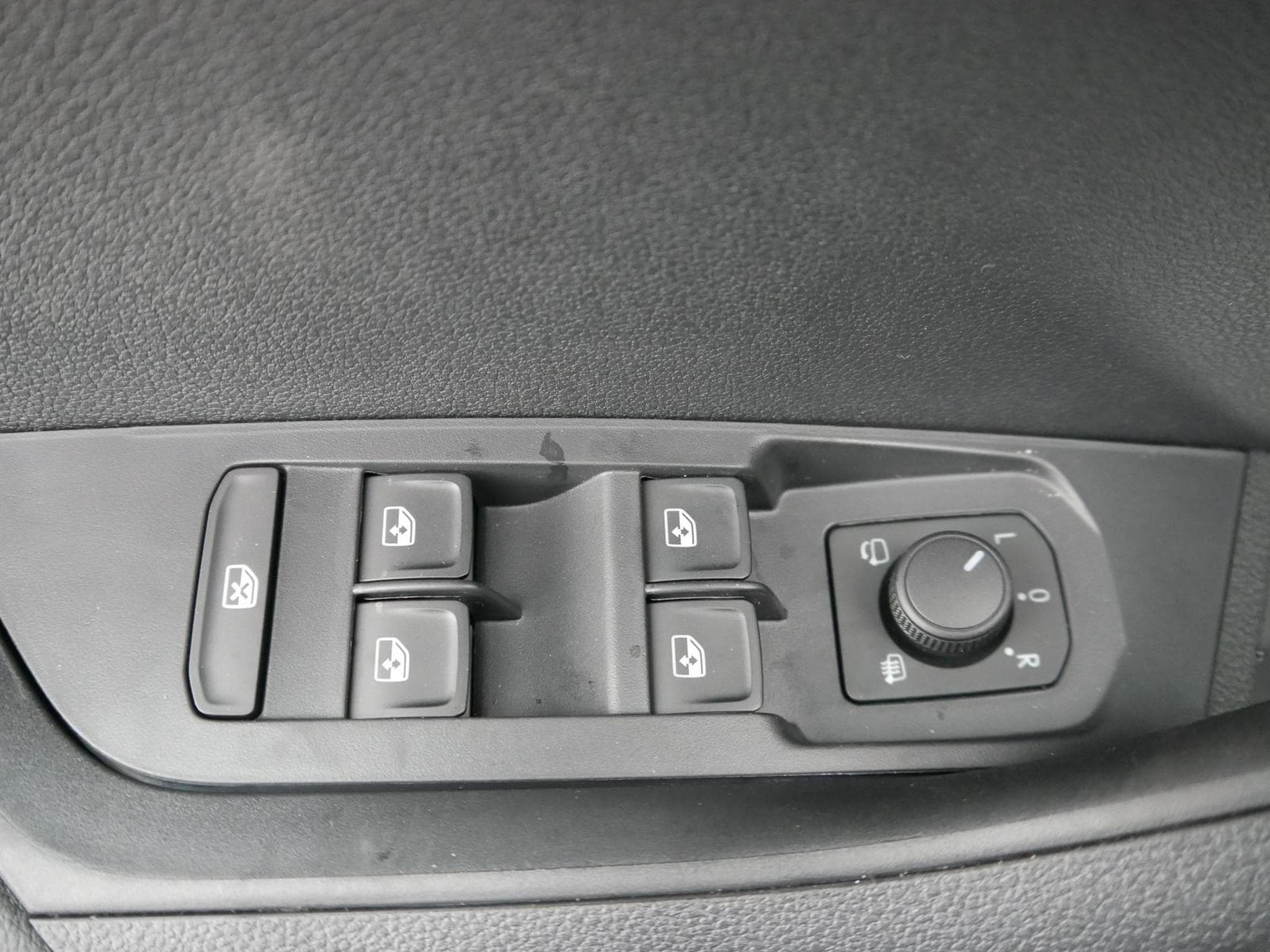 Skoda Karoq Sportline (2026) - Foto 11