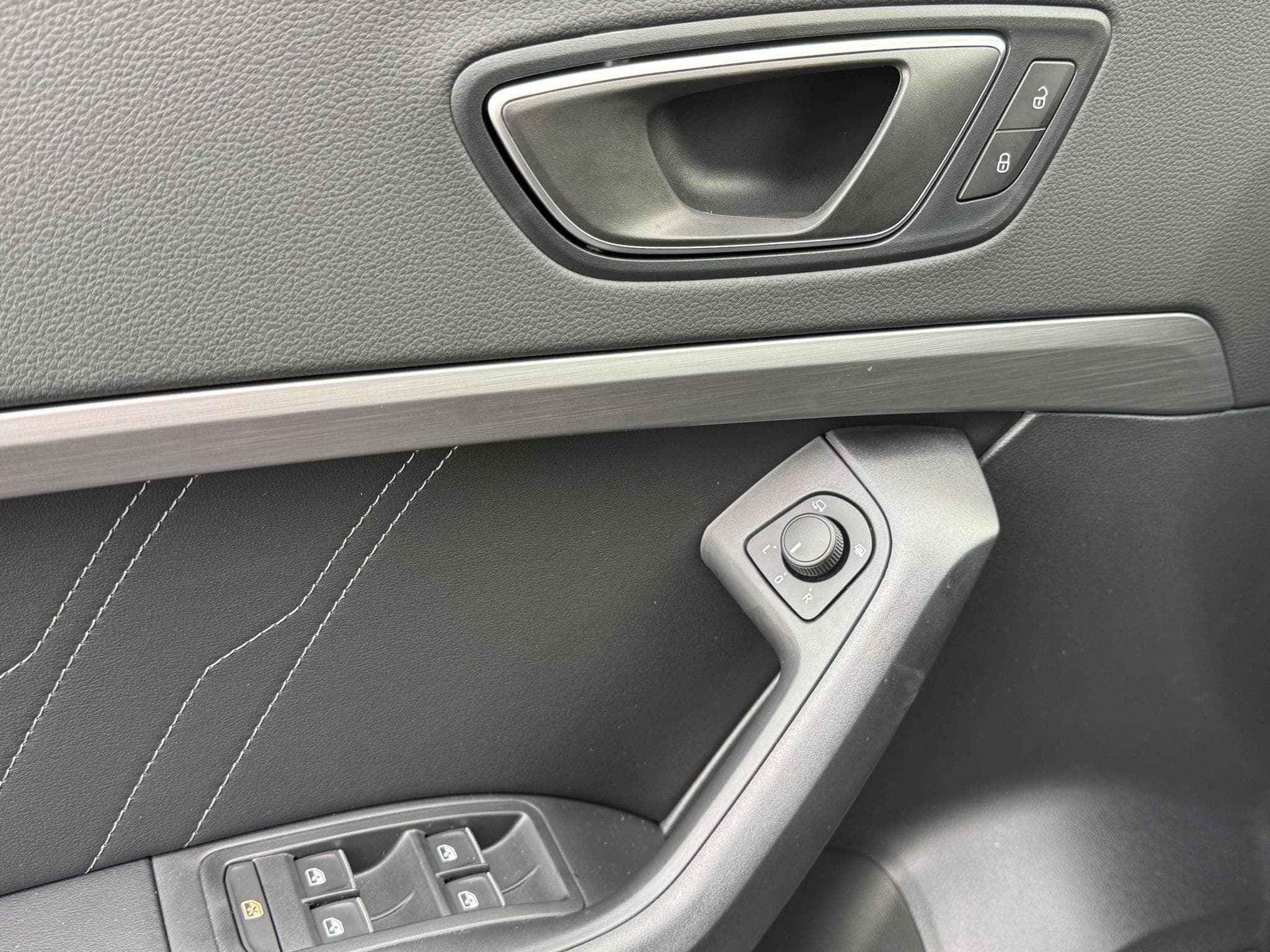 Seat Ateca 1.5 TSI DSG (2026) - Foto 25