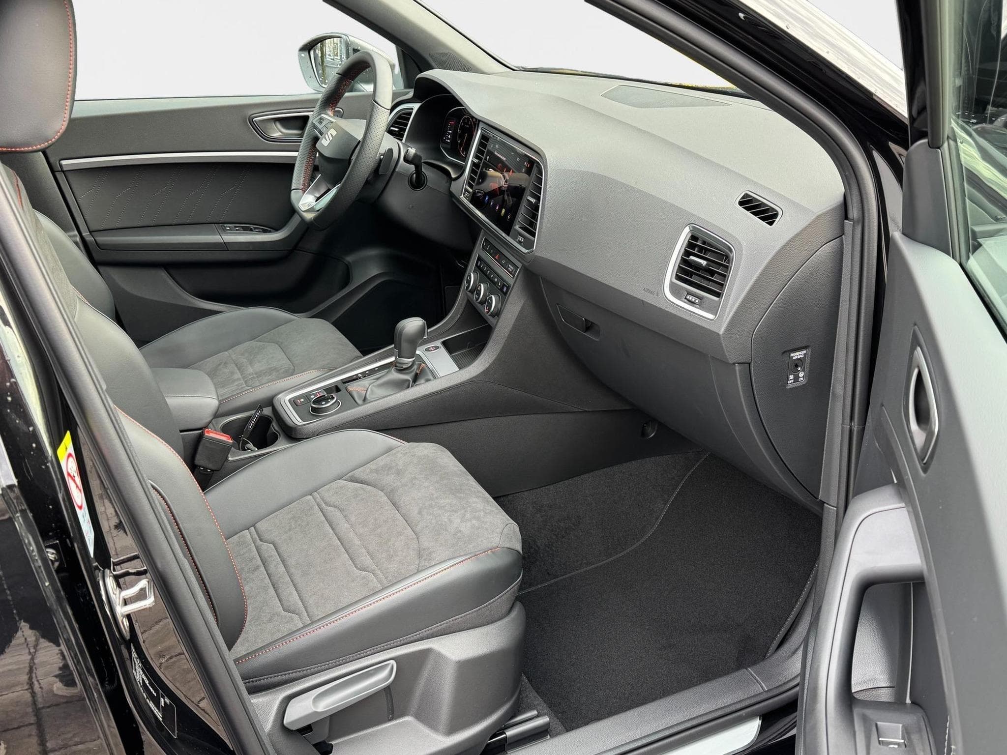 Seat Ateca 1.5 TSI DSG (2026) - Foto 9