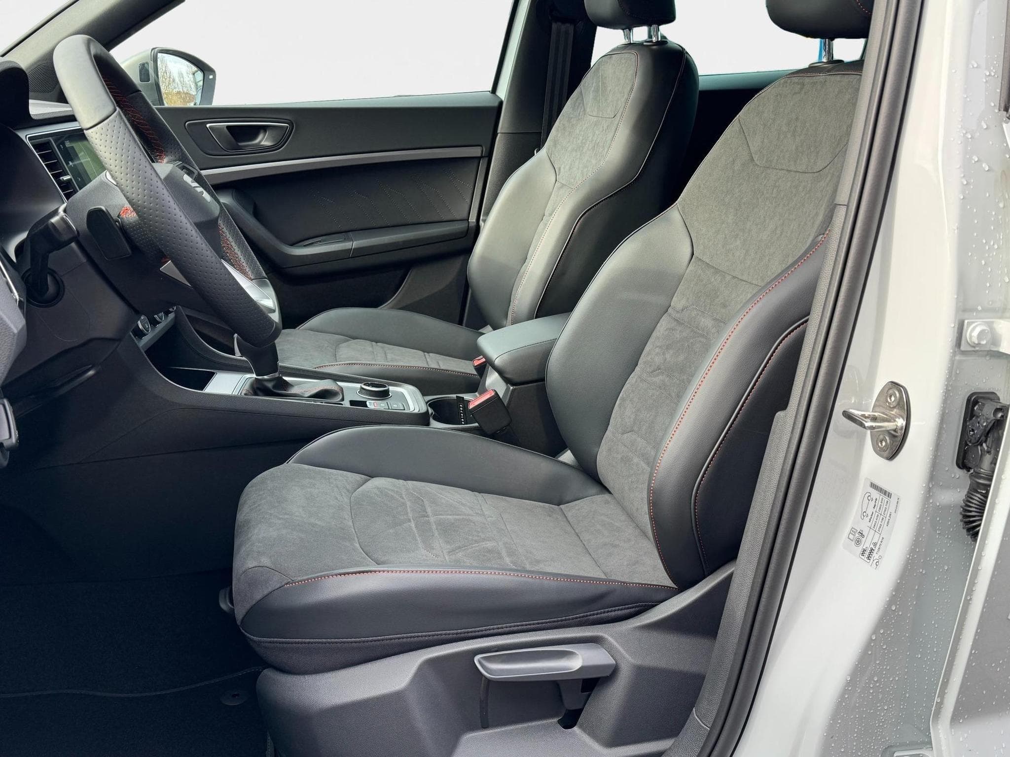 Seat Ateca 1.5 TSI DSG (2026) - Foto 25