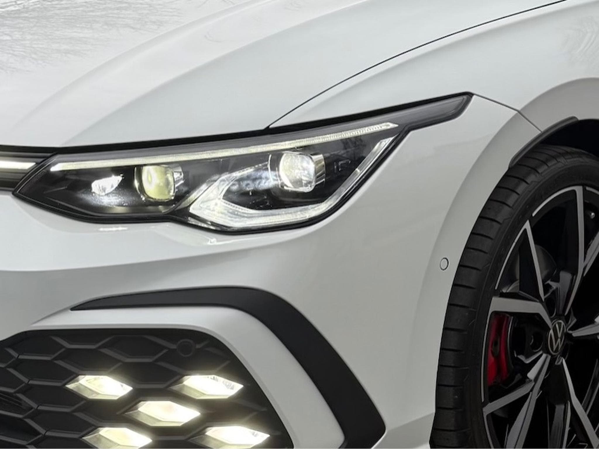 VW Golf GTD (2023) - Foto 3
