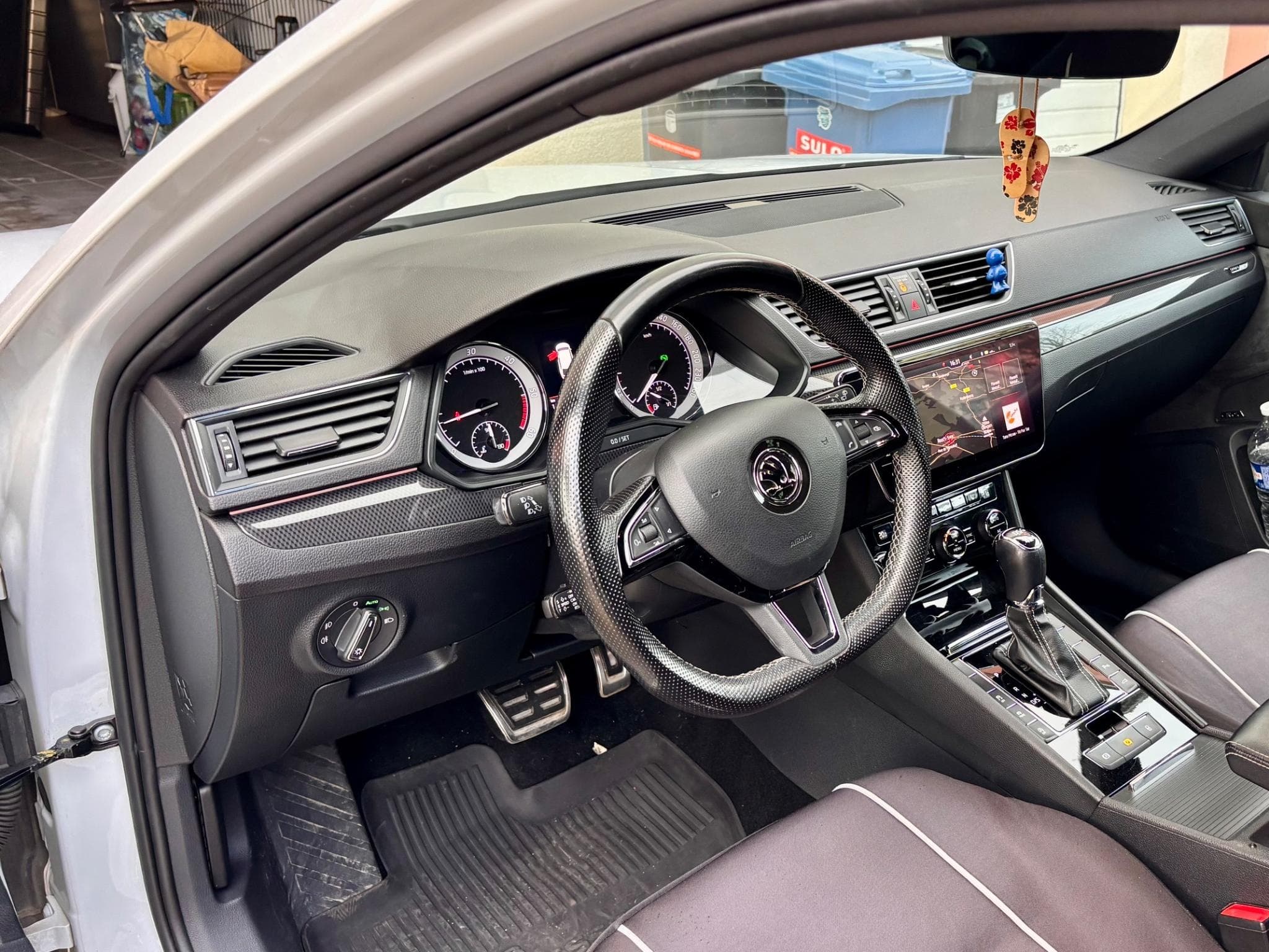 Skoda Superb Sportline TDi DSG 4x4 (2018) - Photo 3