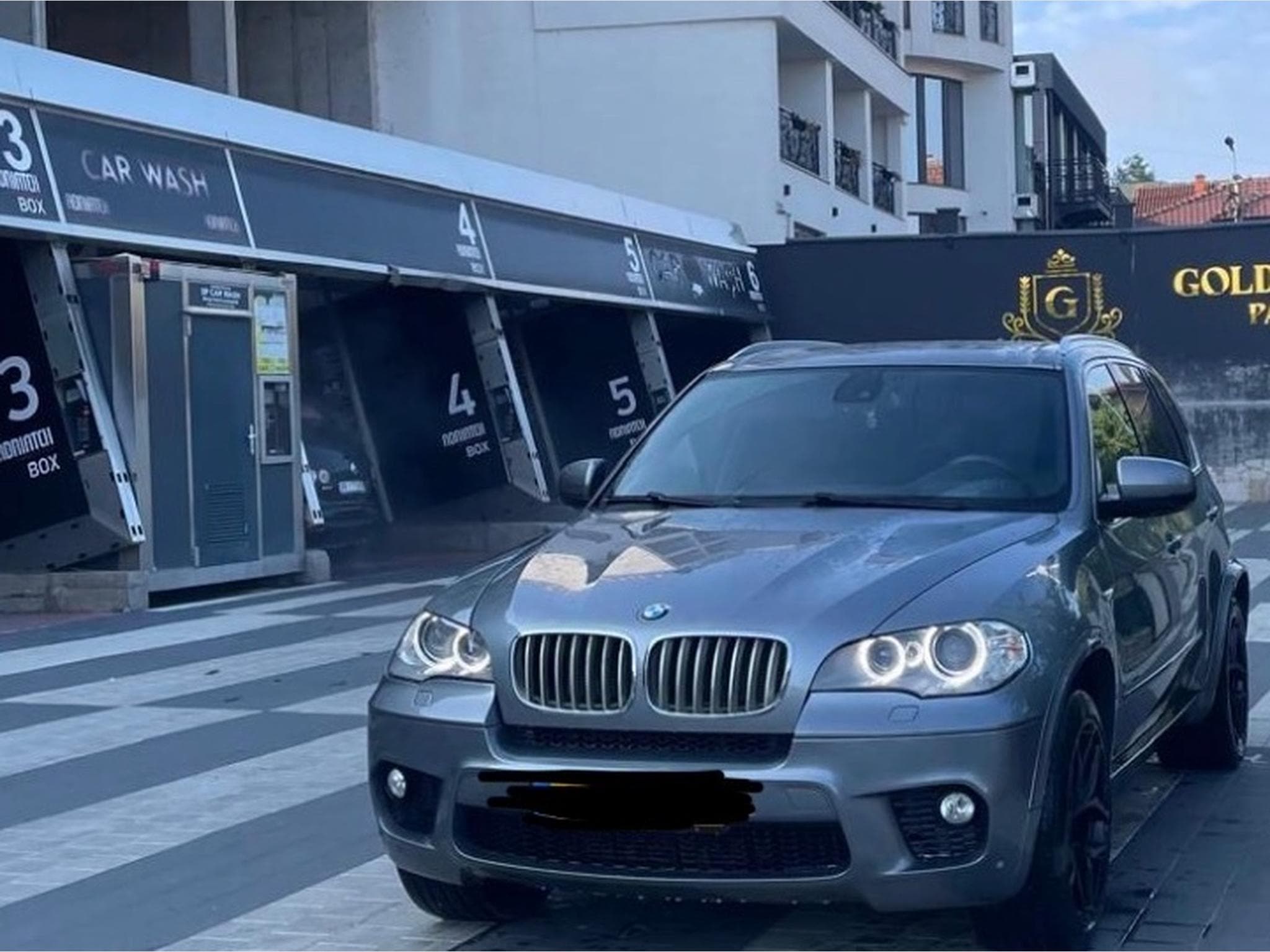 BMW X5 (2012) - Photo 1