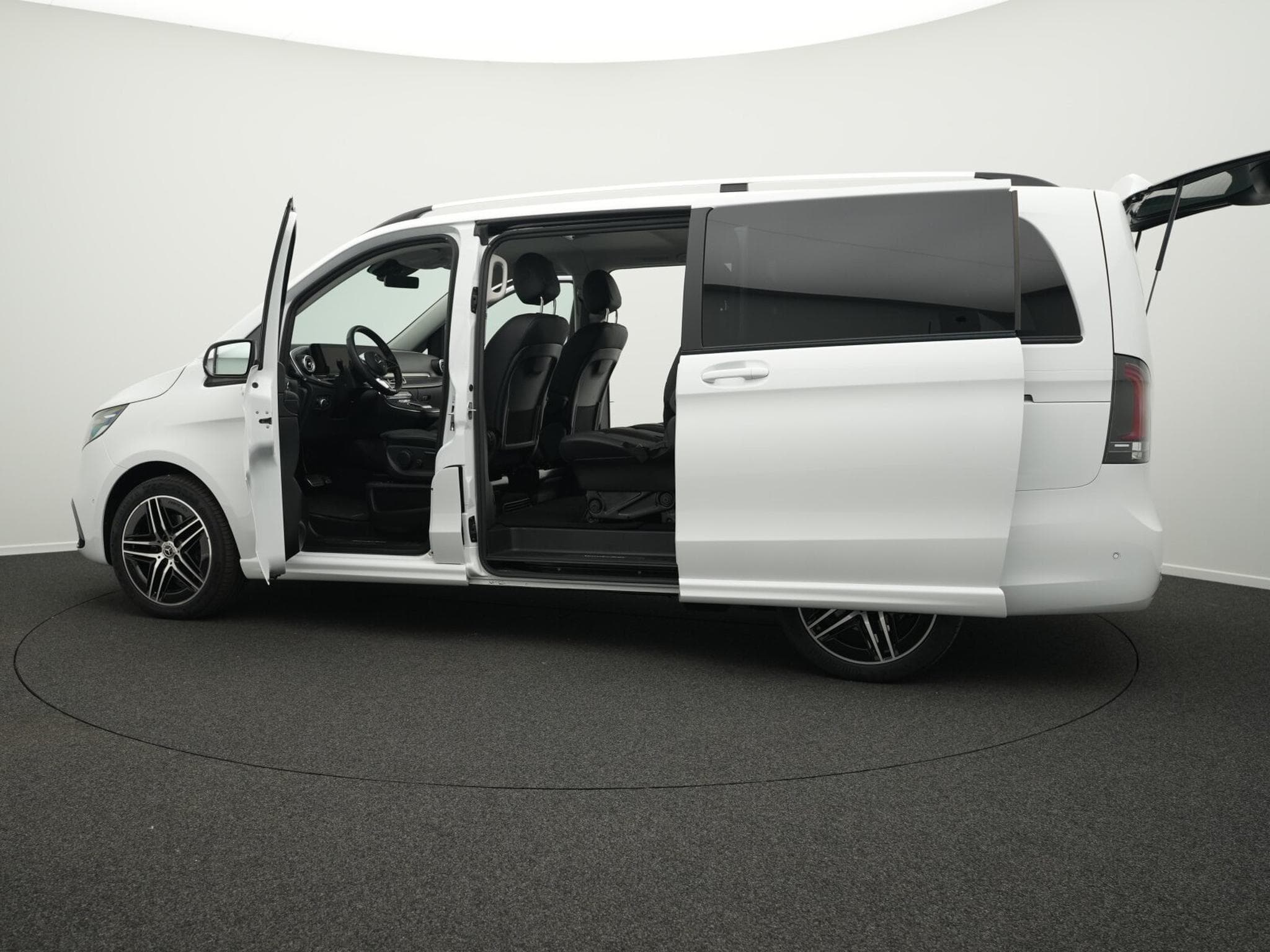 Mercedes V d 4MATIC Avantgarde lang (2024) - Foto 14