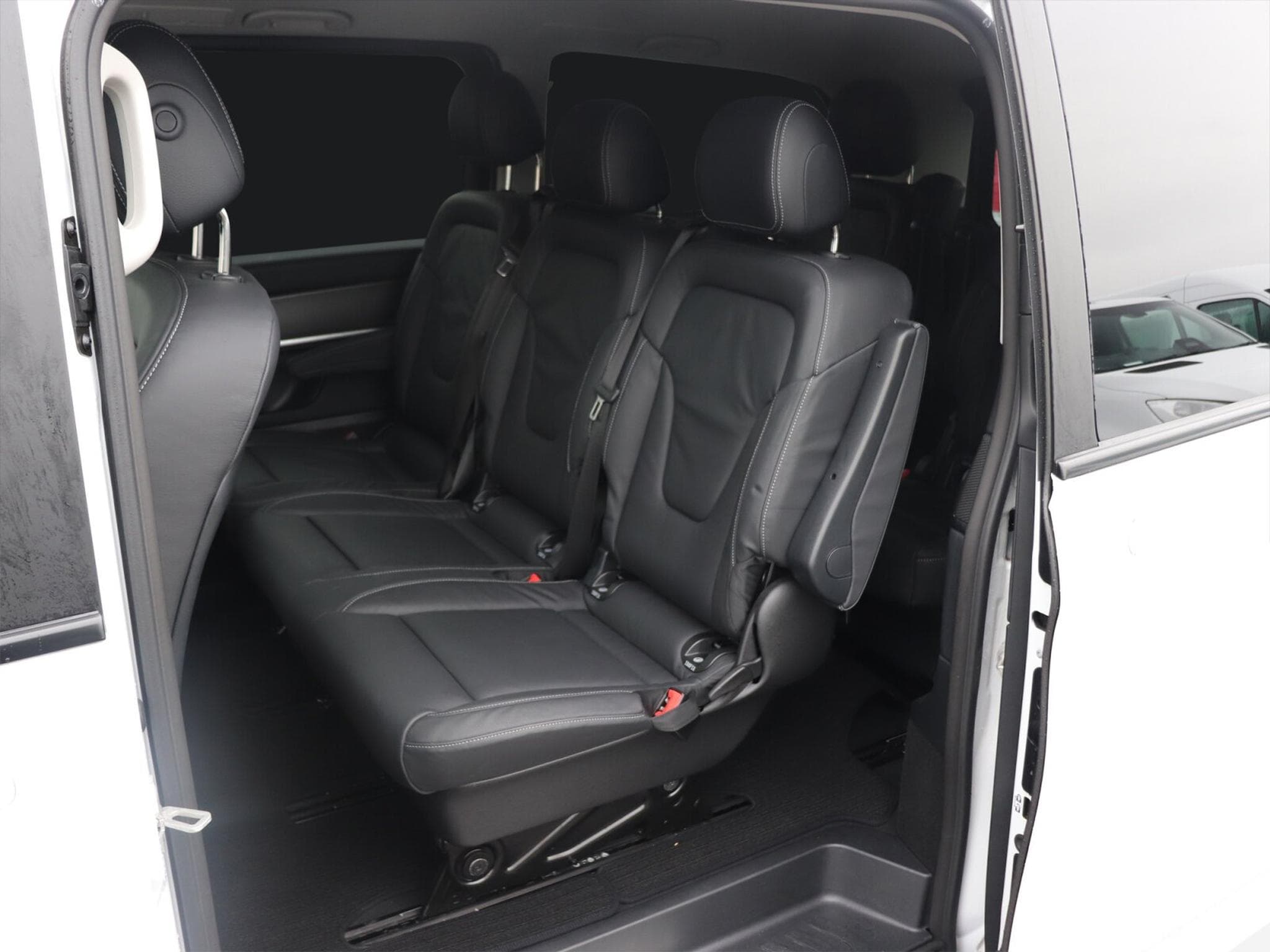 Mercedes V d 4MATIC AVANTGARDE Lang (1970) - Foto 9