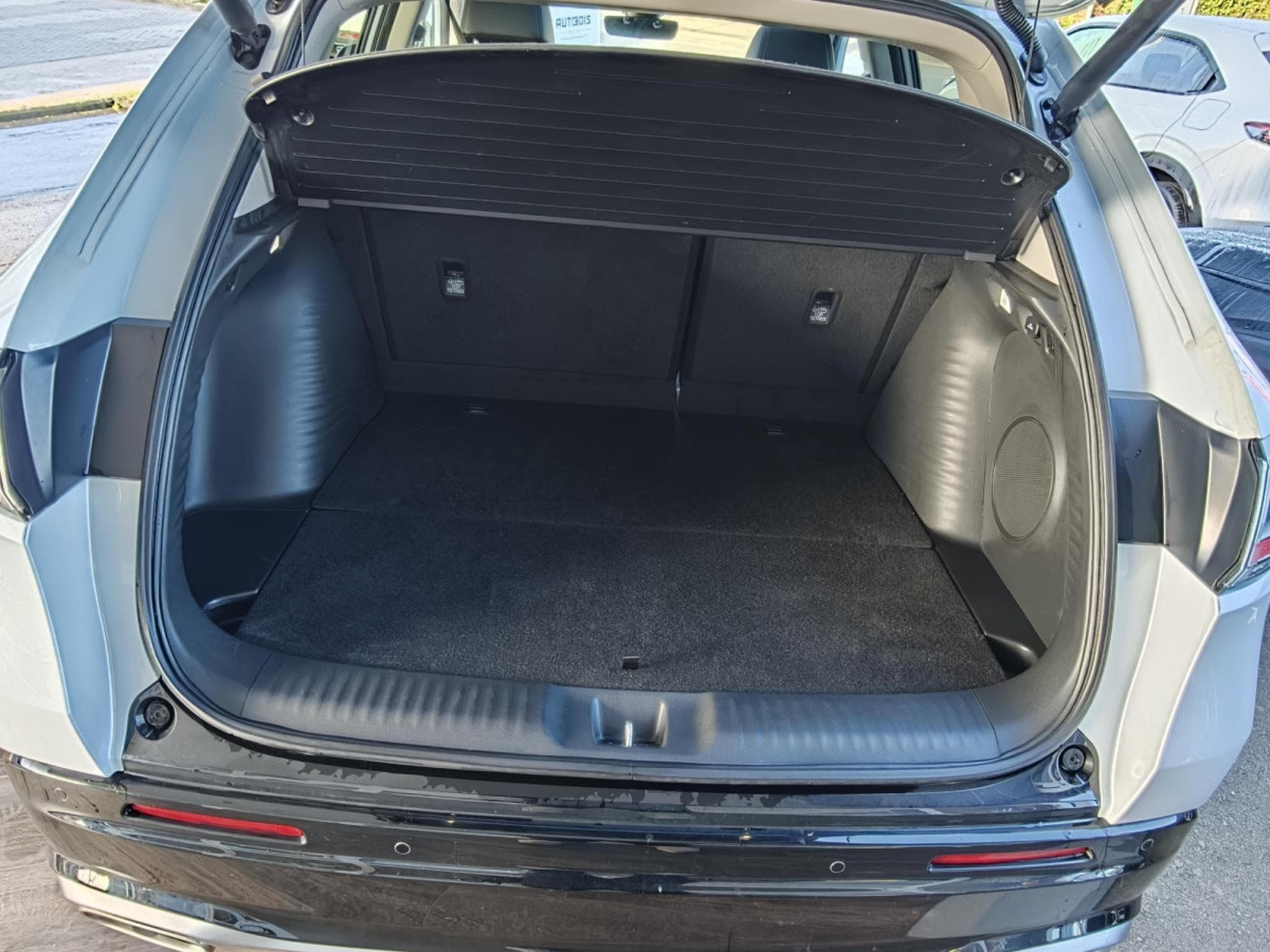 Honda ZR-V 2.0 i e:HEV ADVANCE HYBRID (2023) - Photo 4