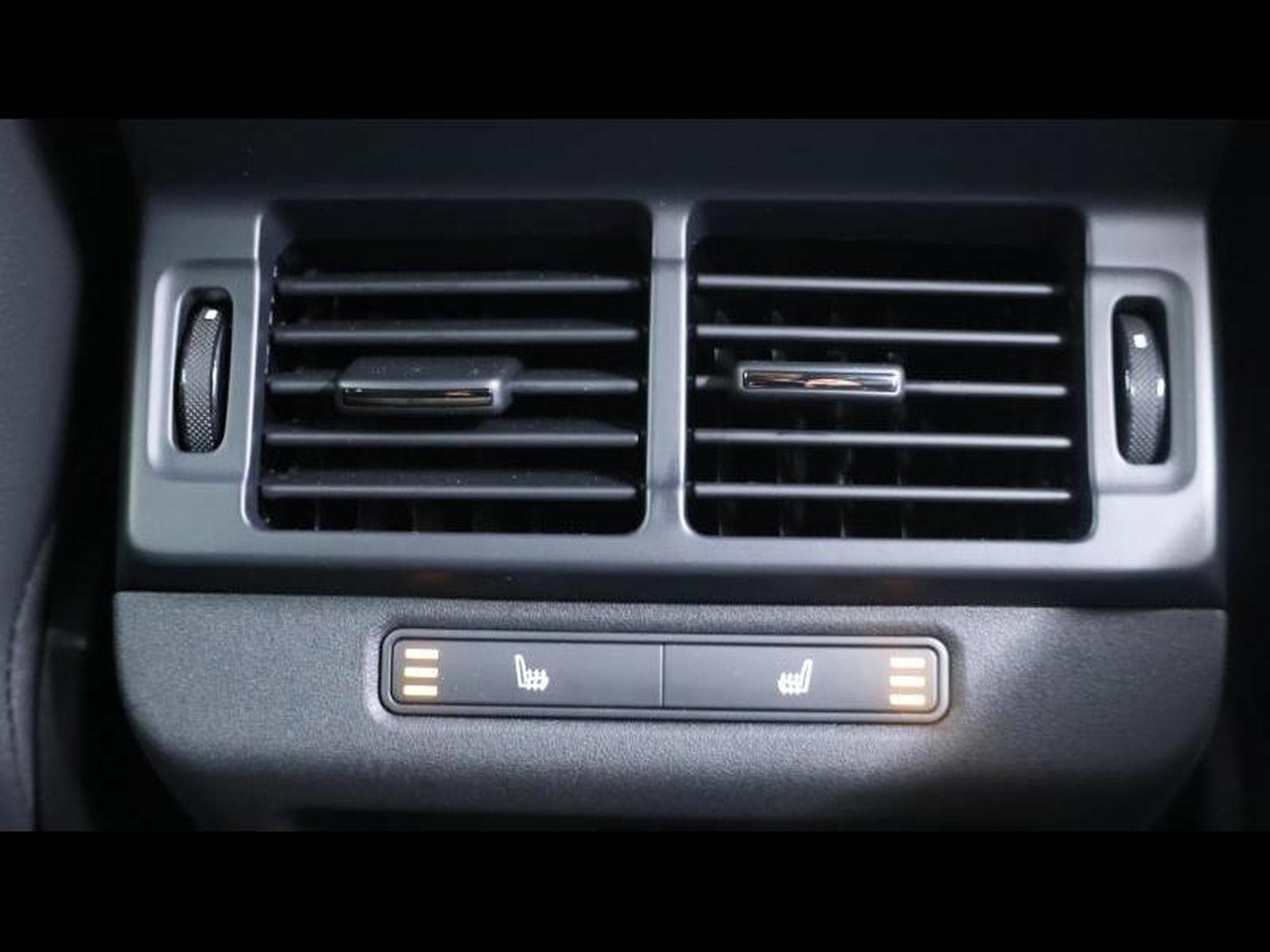 Land-Rover Range Rover Evoque D165 Dynamic SE AWD Auto (2025) - Photo 12