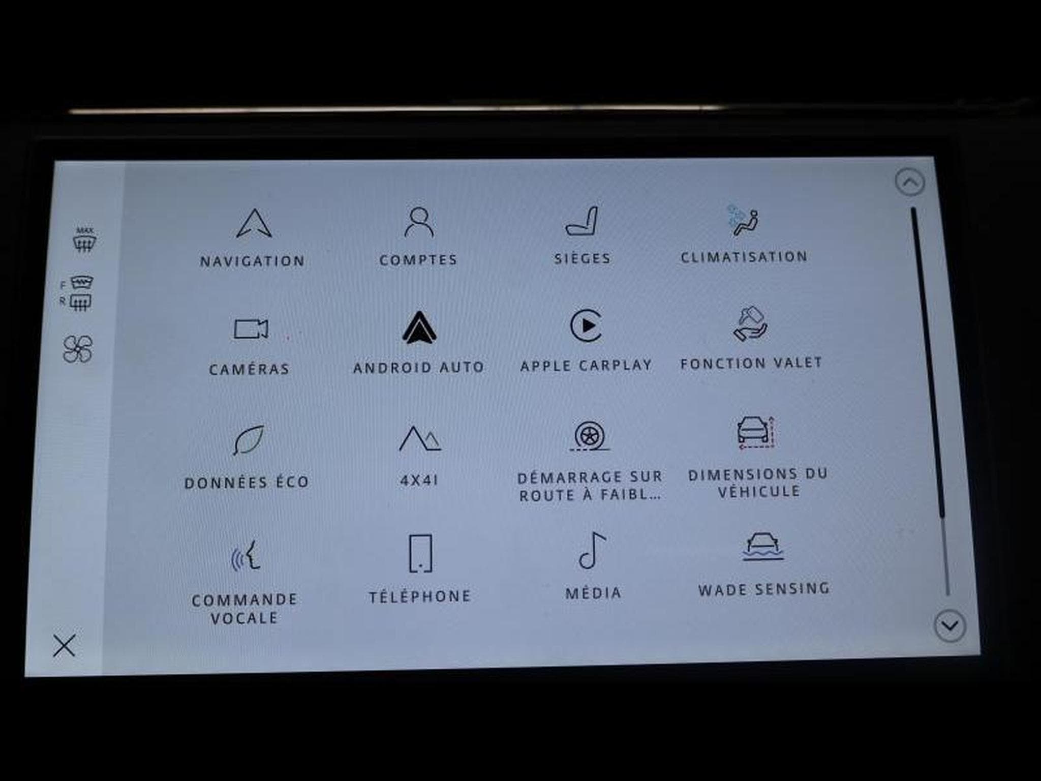 Land-Rover Range Rover Evoque D165 Dynamic SE AWD Auto (2025) - Photo 26