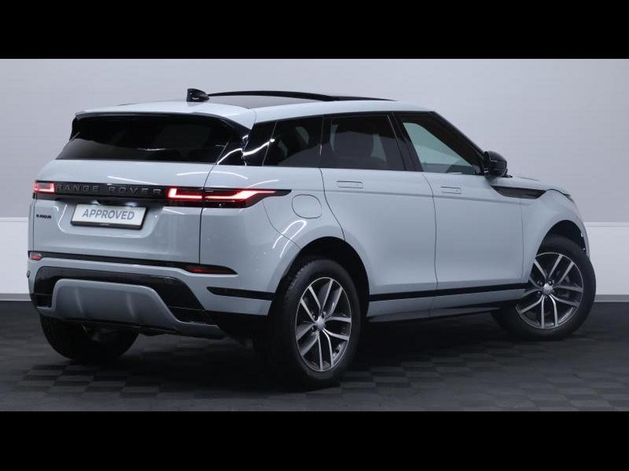 Land-Rover Range Rover Evoque D165 Dynamic SE AWD Auto (2025) - Photo 7