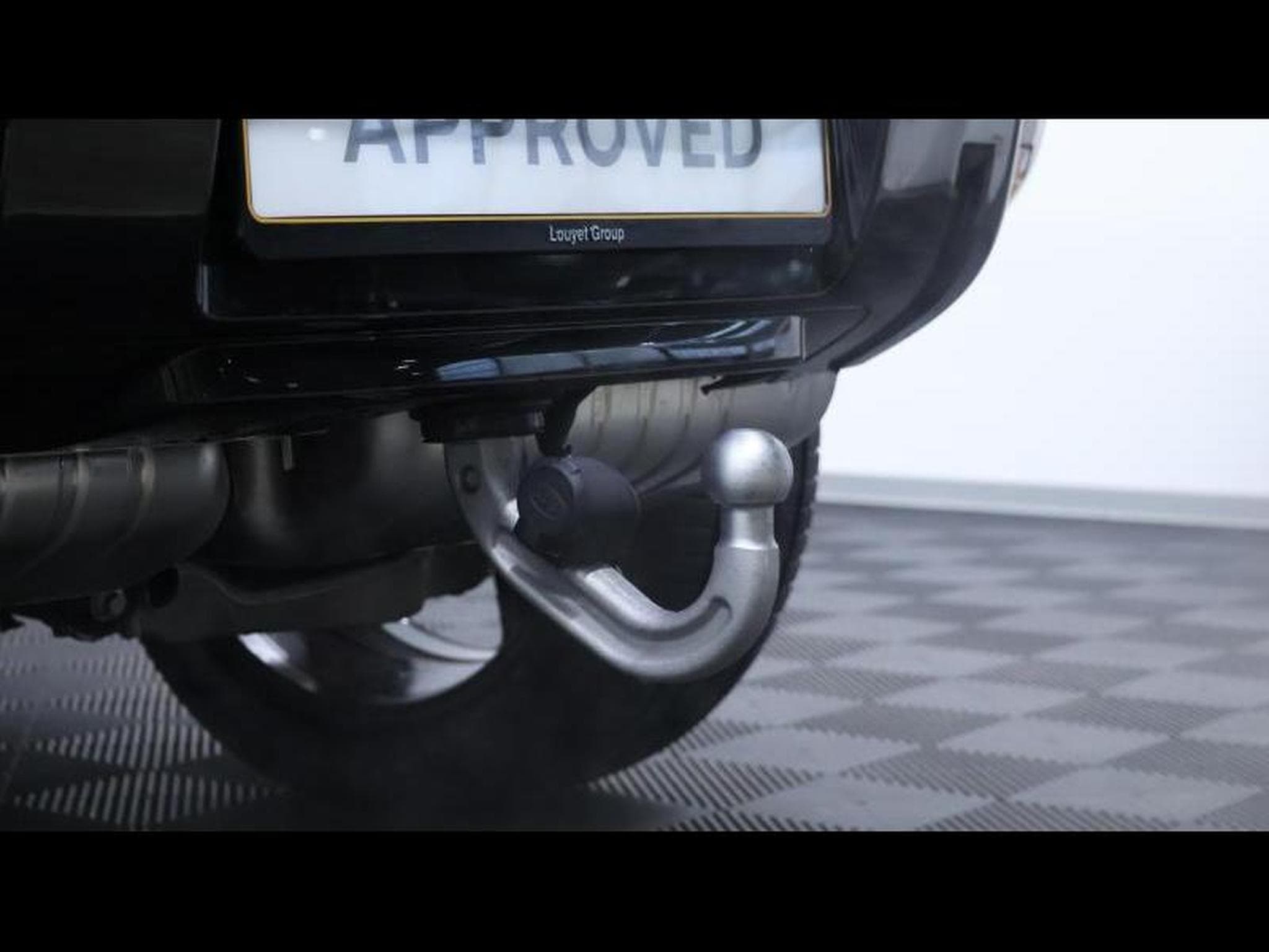 Land-Rover Defender 110 D200 X-Dynamic SE AWD Auto (2026) - Photo 29