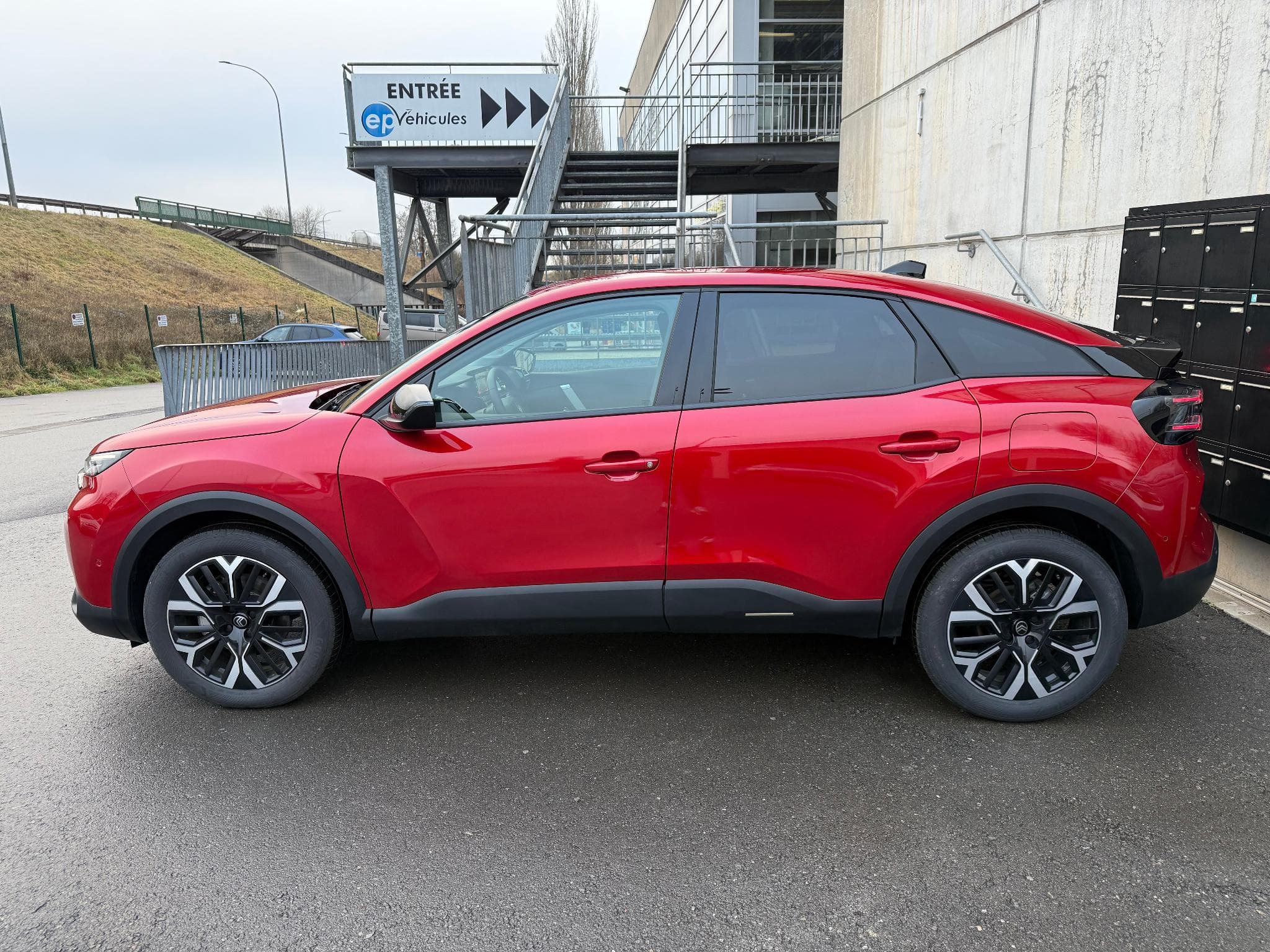 Citroën C4 1.2 HYBRID 145 E-DCS6 MAX (2025) - Foto 2