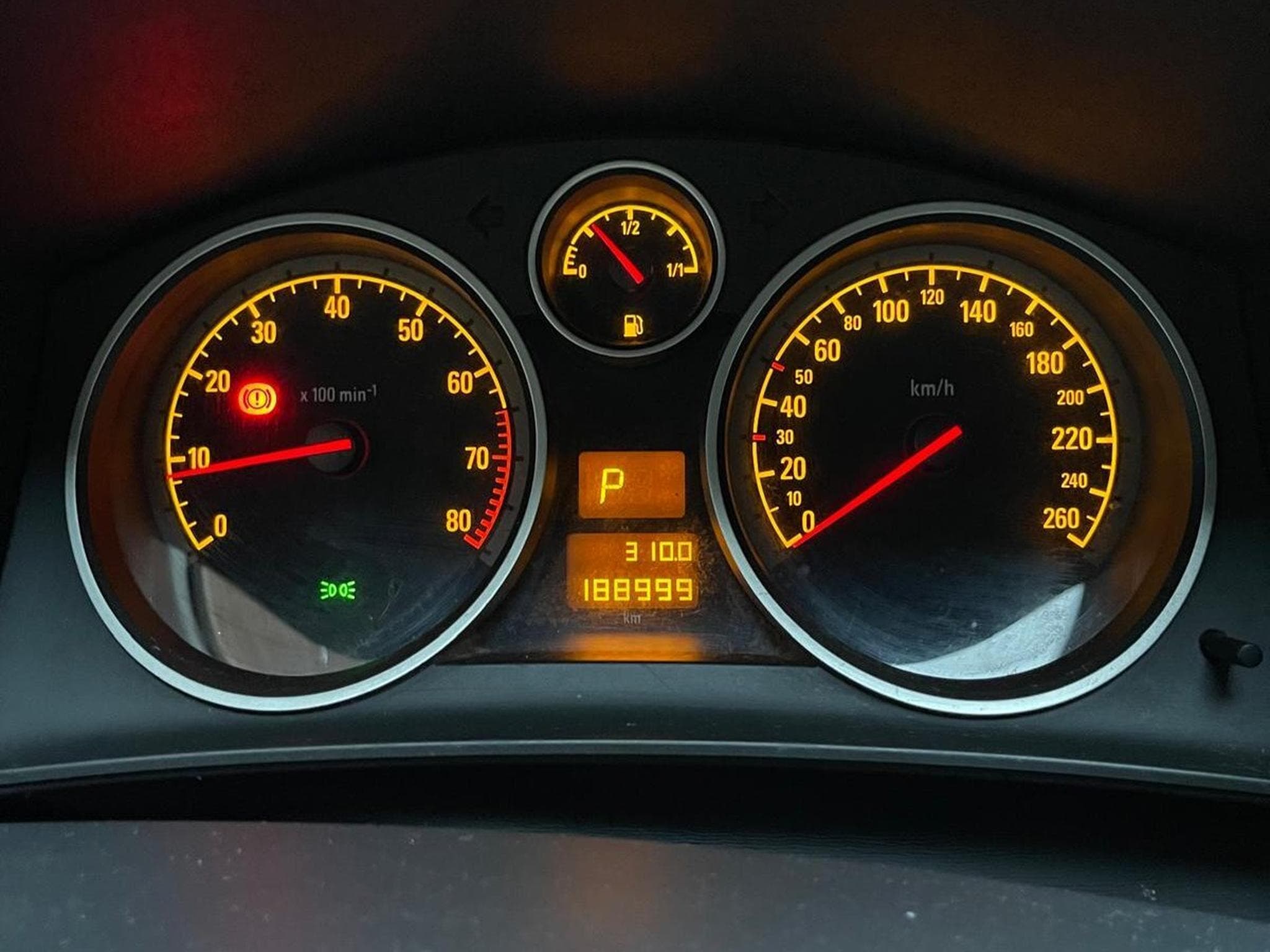 Opel Astra voiture (M1) (2004) - Photo 2