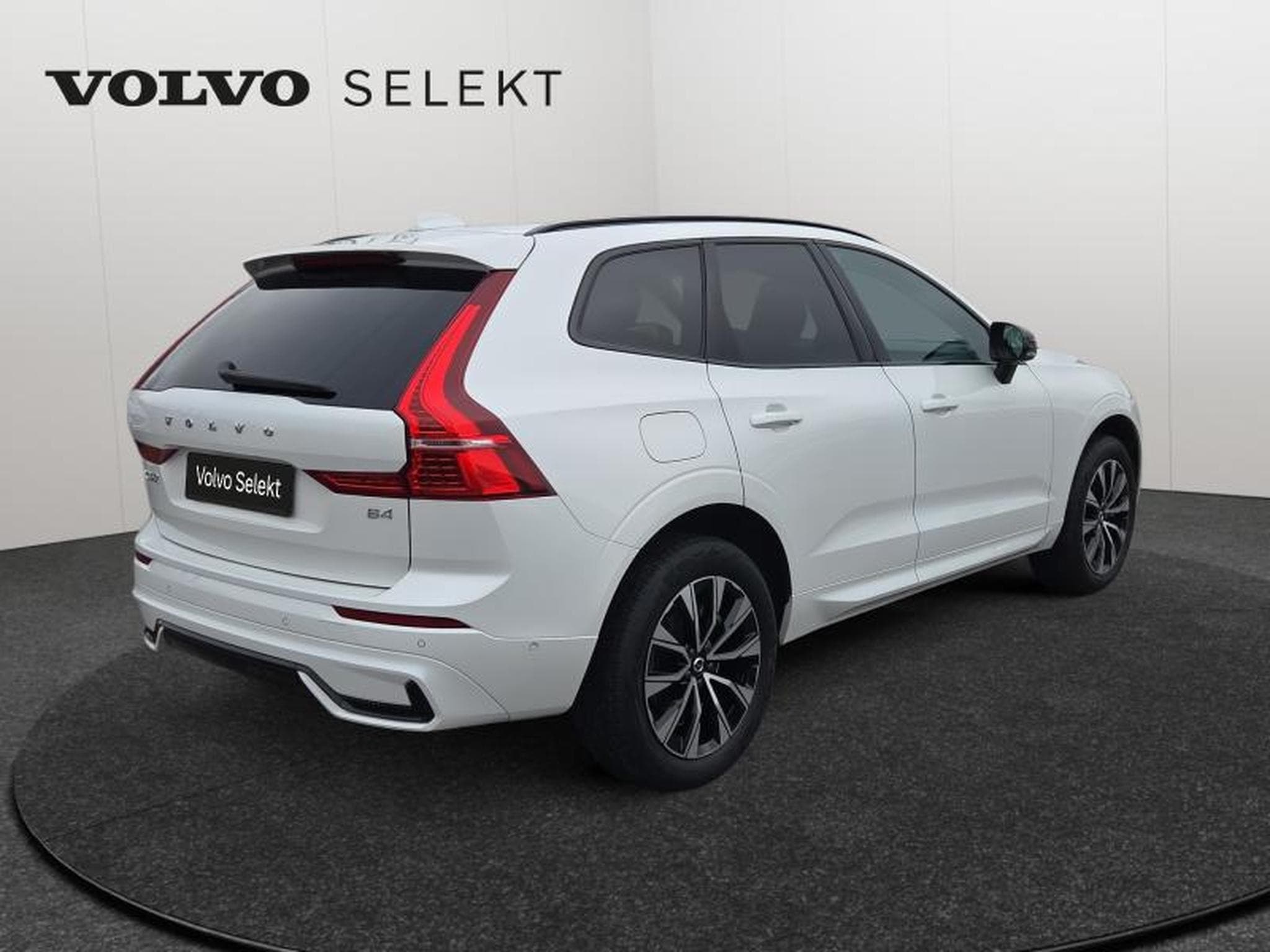 Volvo XC60 B4 Plus Dark / Essence (2024) - Foto 26