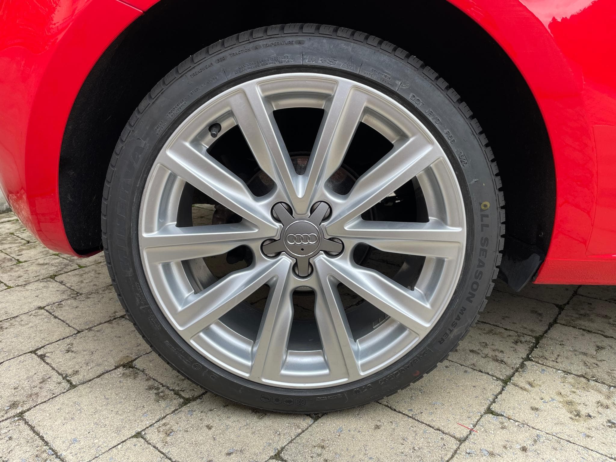 Audi A1 1.2 TFSi (2011) - Photo 9