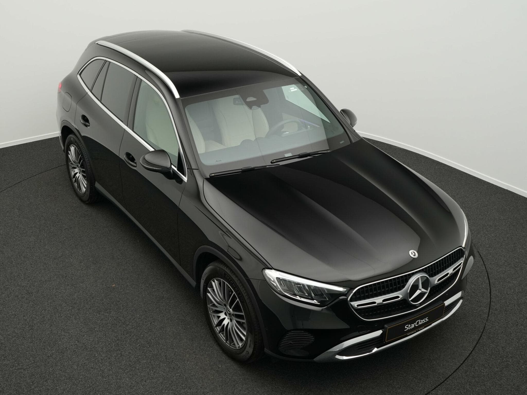 Mercedes GLC 200 4MATIC Avantgarde Kamera+19"+LED+MBUX (2024) - Foto 12