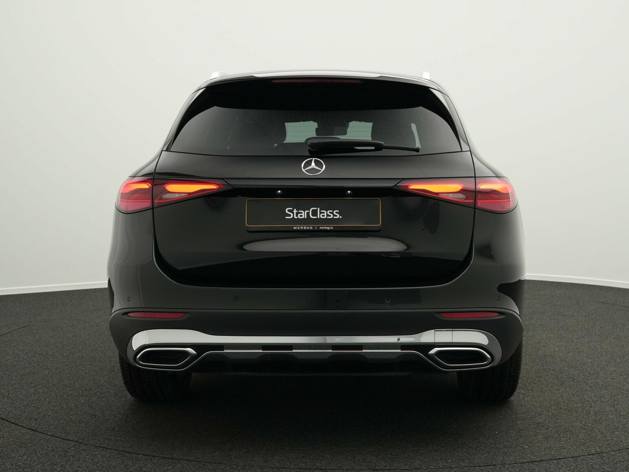 Mercedes GLC 200 4MATIC Avantgarde Kamera+19"+LED+MBUX (2024) - Foto 4