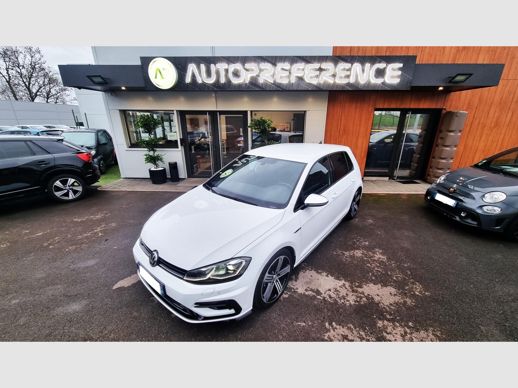 VW Golf 2.0 TSI 300 CH R 4 MOTION (2020) - Photo 3