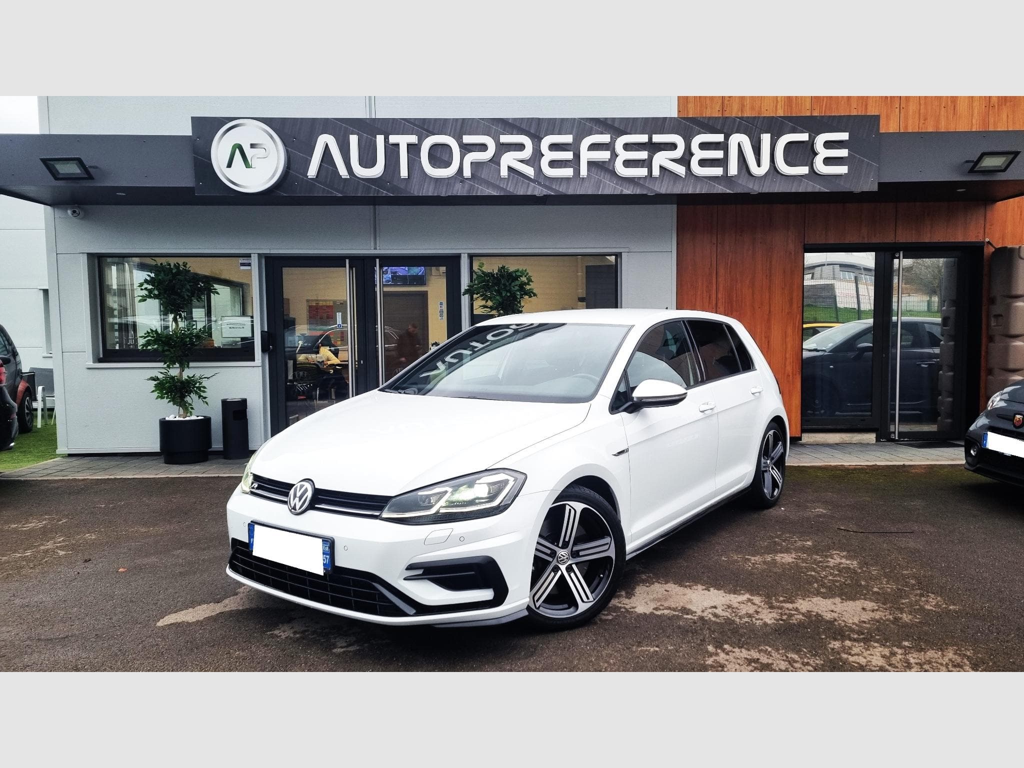 VW Golf 2.0 TSI 300 CH R 4 MOTION (2020) - Photo 6