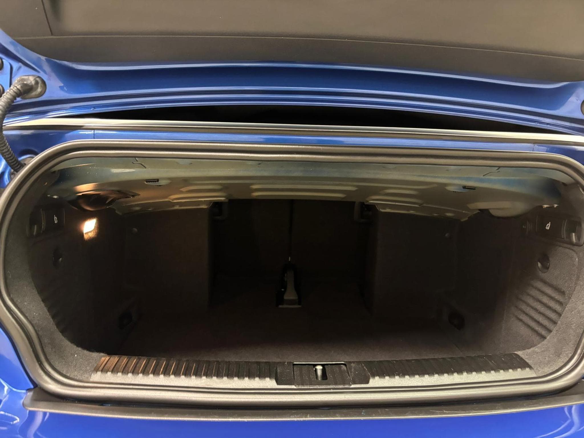 VW Golf VI Cabriolet BMT*ALCANTARA*BLUETOOTH* (2016) - Foto 13