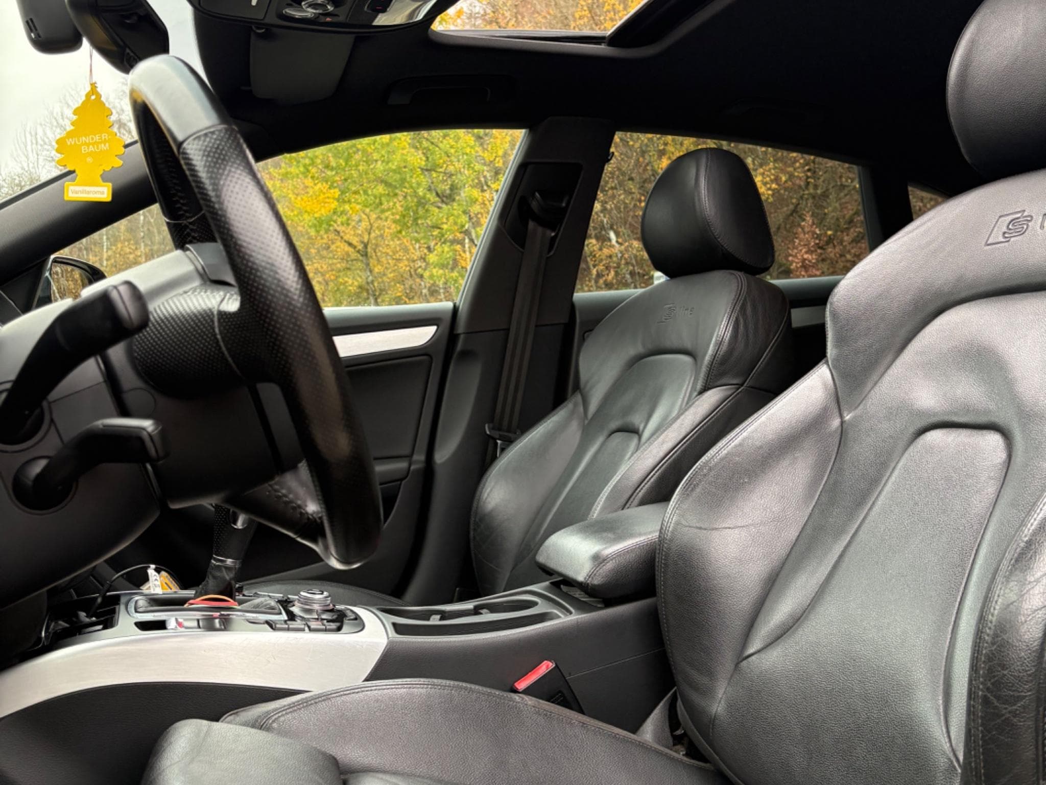 Audi A5 s-line (2011) - Photo 9